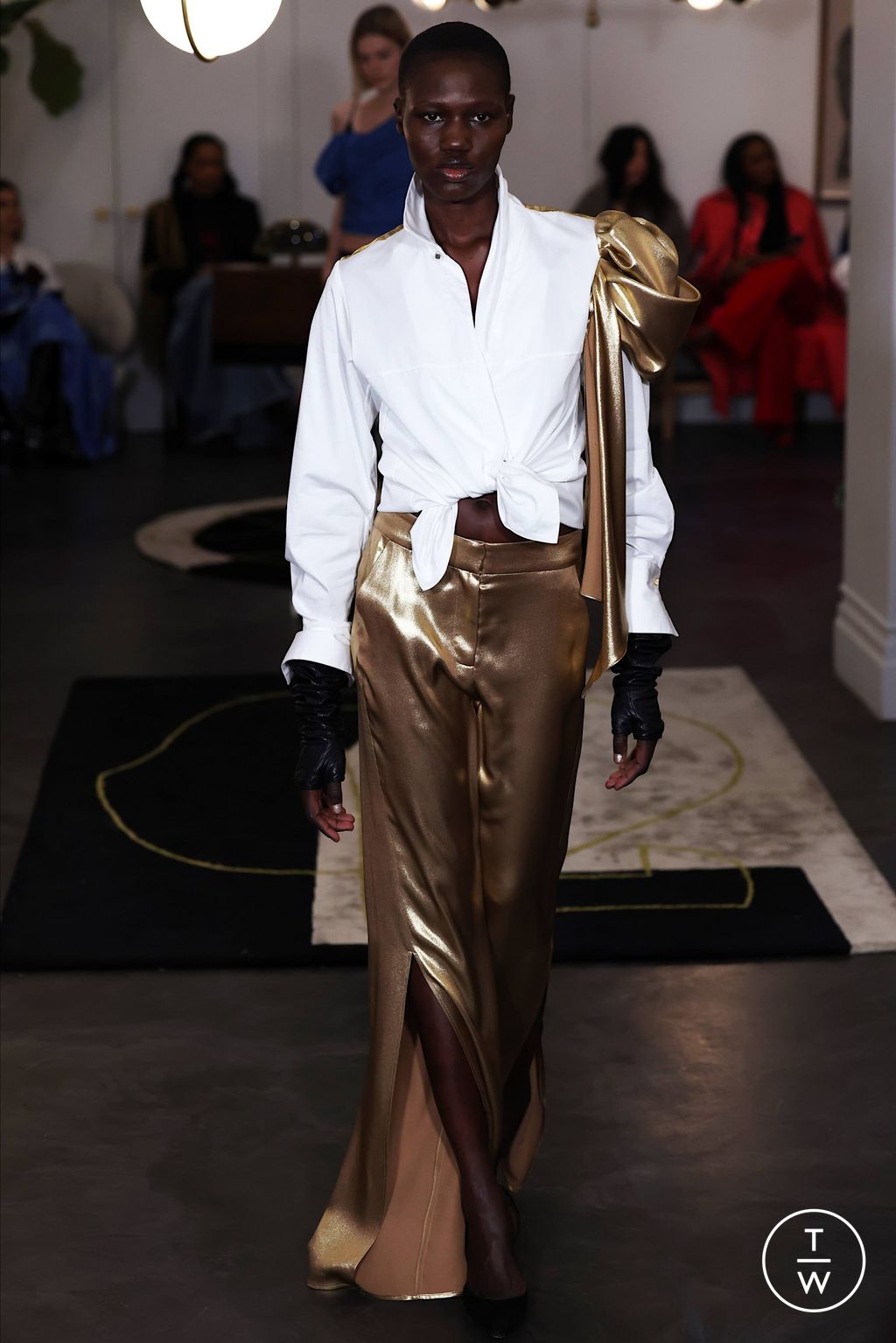 Fashion Week New York Fall/Winter 2023 look 16 de la collection Hellessy womenswear