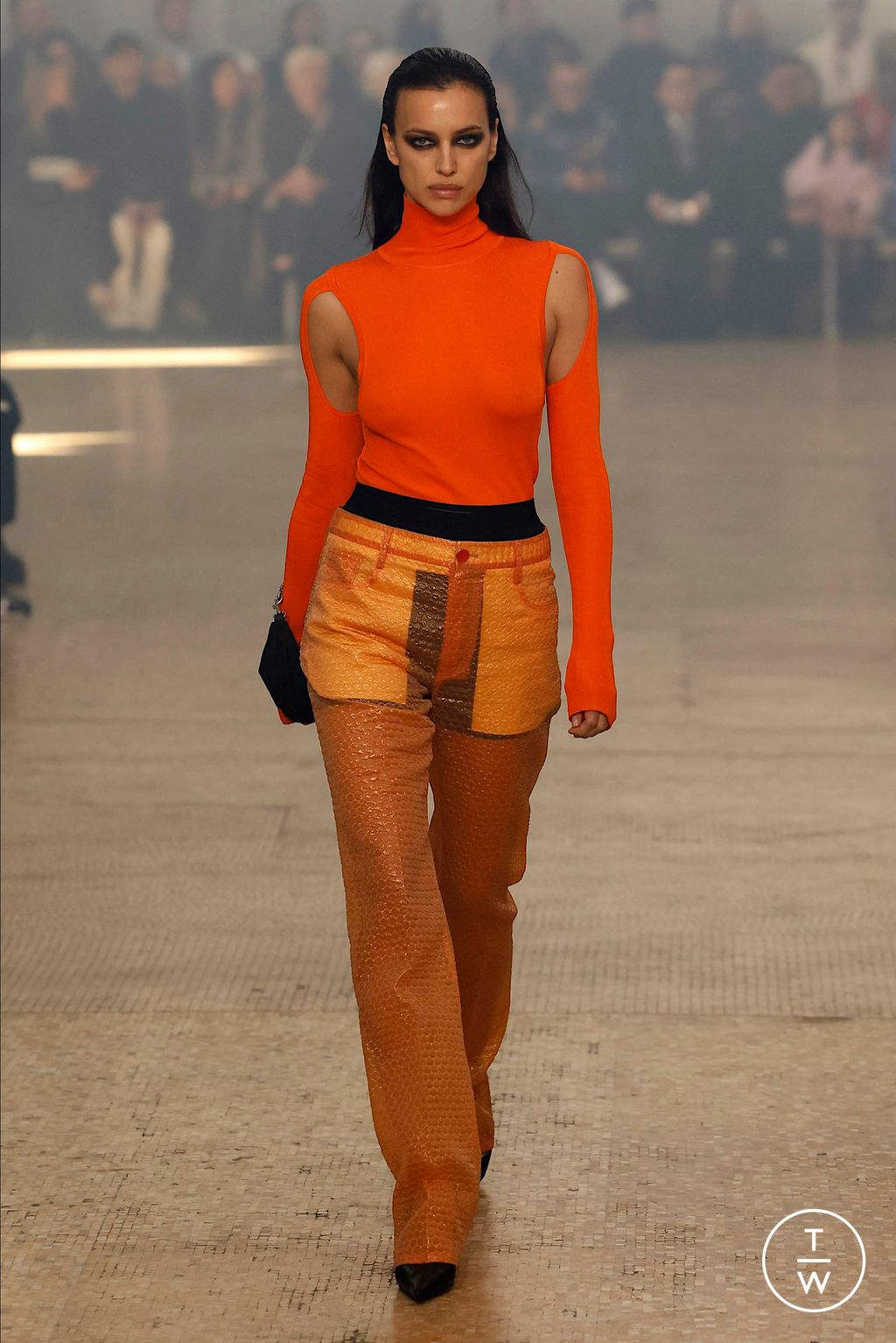 Fashion Week New York Fall/Winter 2024 look 3 de la collection Helmut Lang womenswear