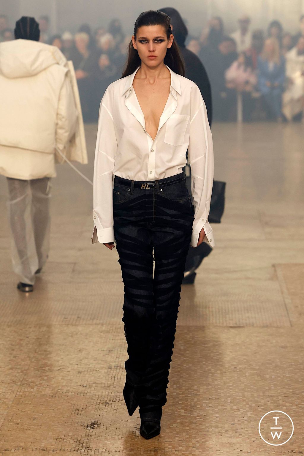 Fashion Week New York Fall/Winter 2024 look 8 de la collection Helmut Lang womenswear