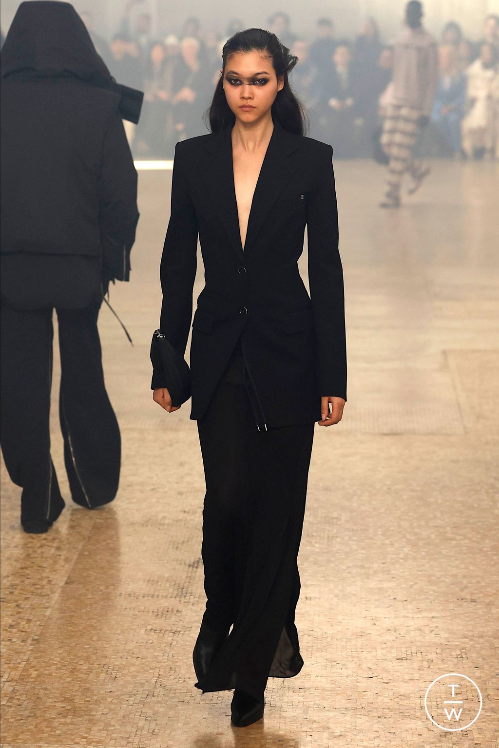 Fashion Week New York Fall/Winter 2024 look 29 from the Helmut Lang collection 女装