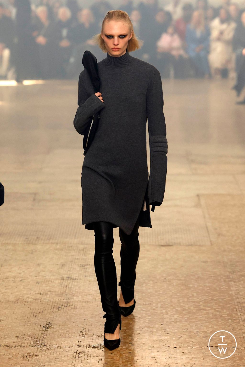 Fashion Week New York Fall/Winter 2024 look 34 de la collection Helmut Lang womenswear