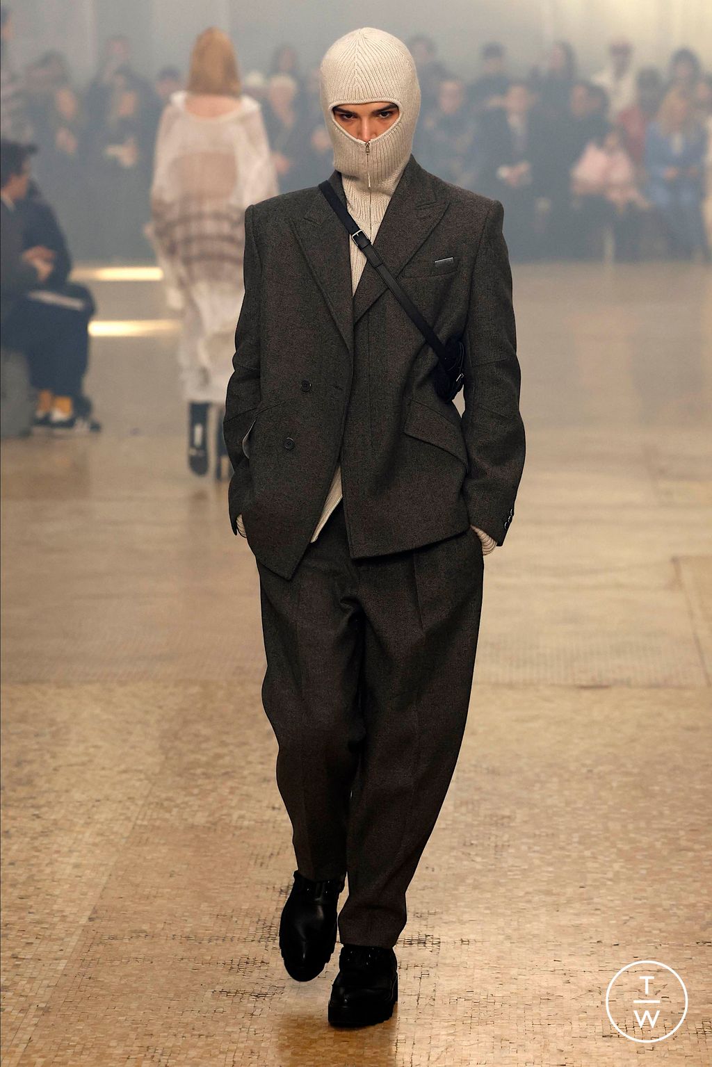 Fashion Week New York Fall/Winter 2024 look 36 de la collection Helmut Lang womenswear