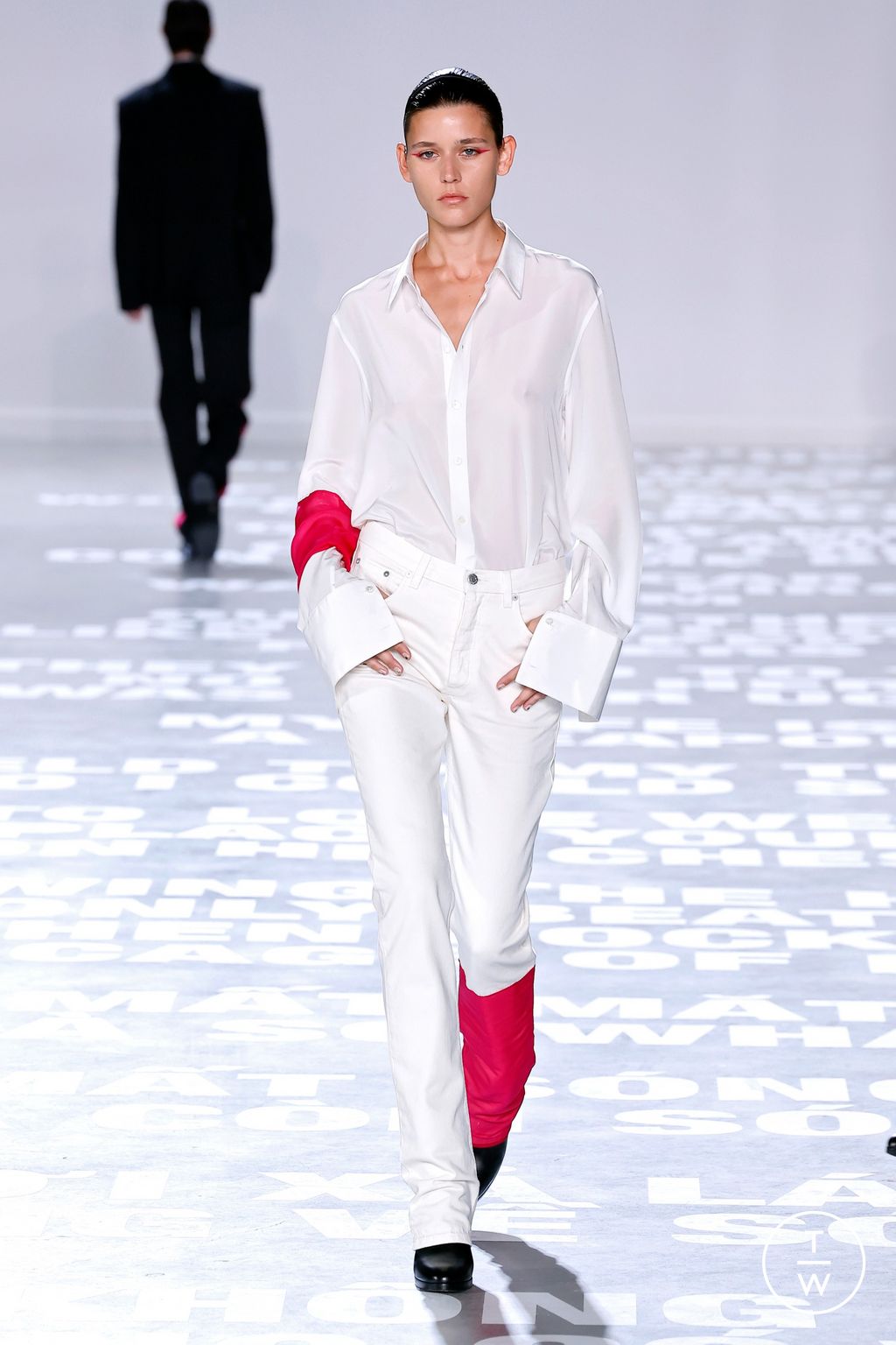 Fashion Week New York Spring/Summer 2024 look 4 de la collection Helmut Lang womenswear