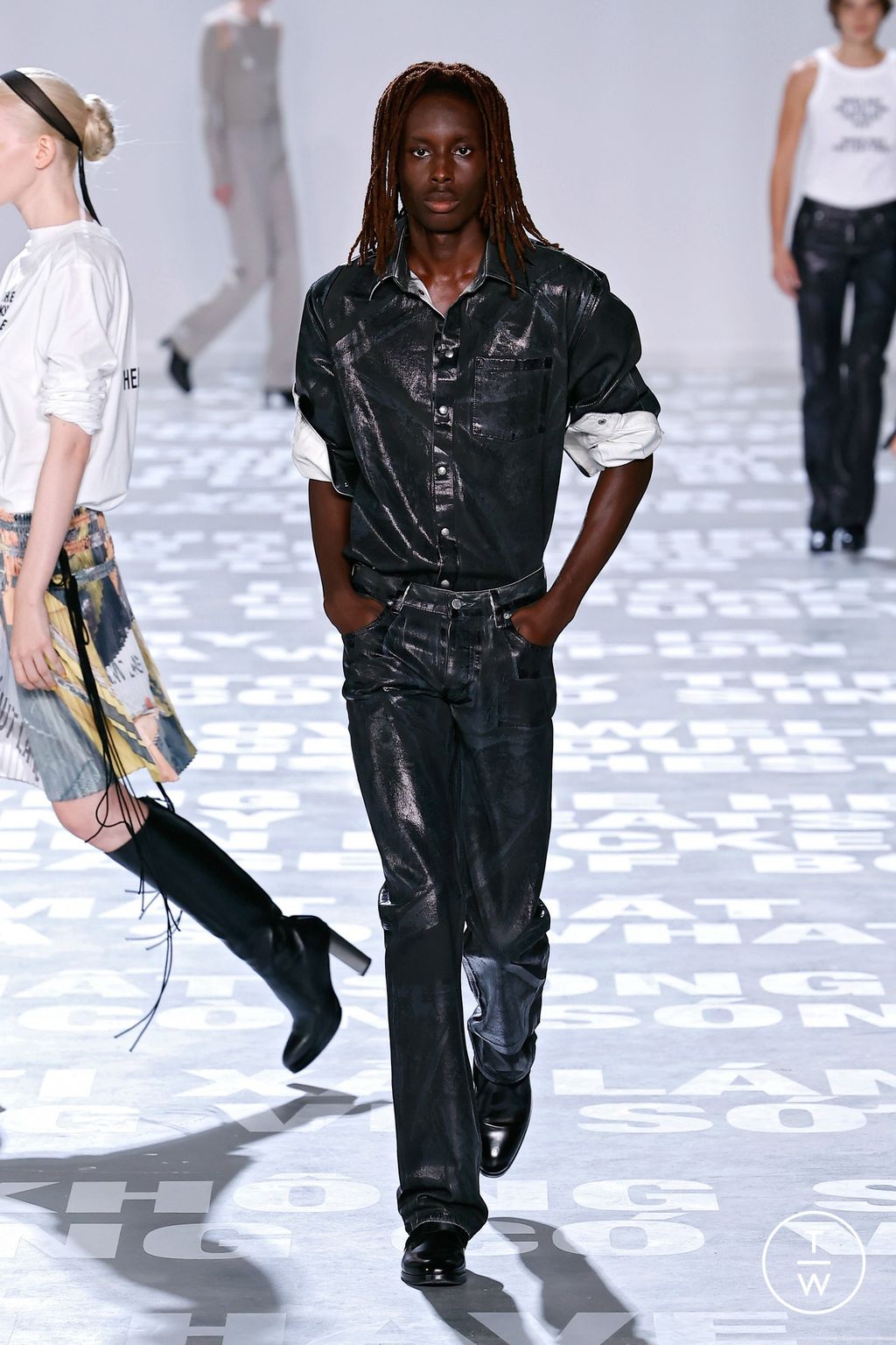 Fashion Week New York Spring/Summer 2024 look 38 from the Helmut Lang collection womenswear