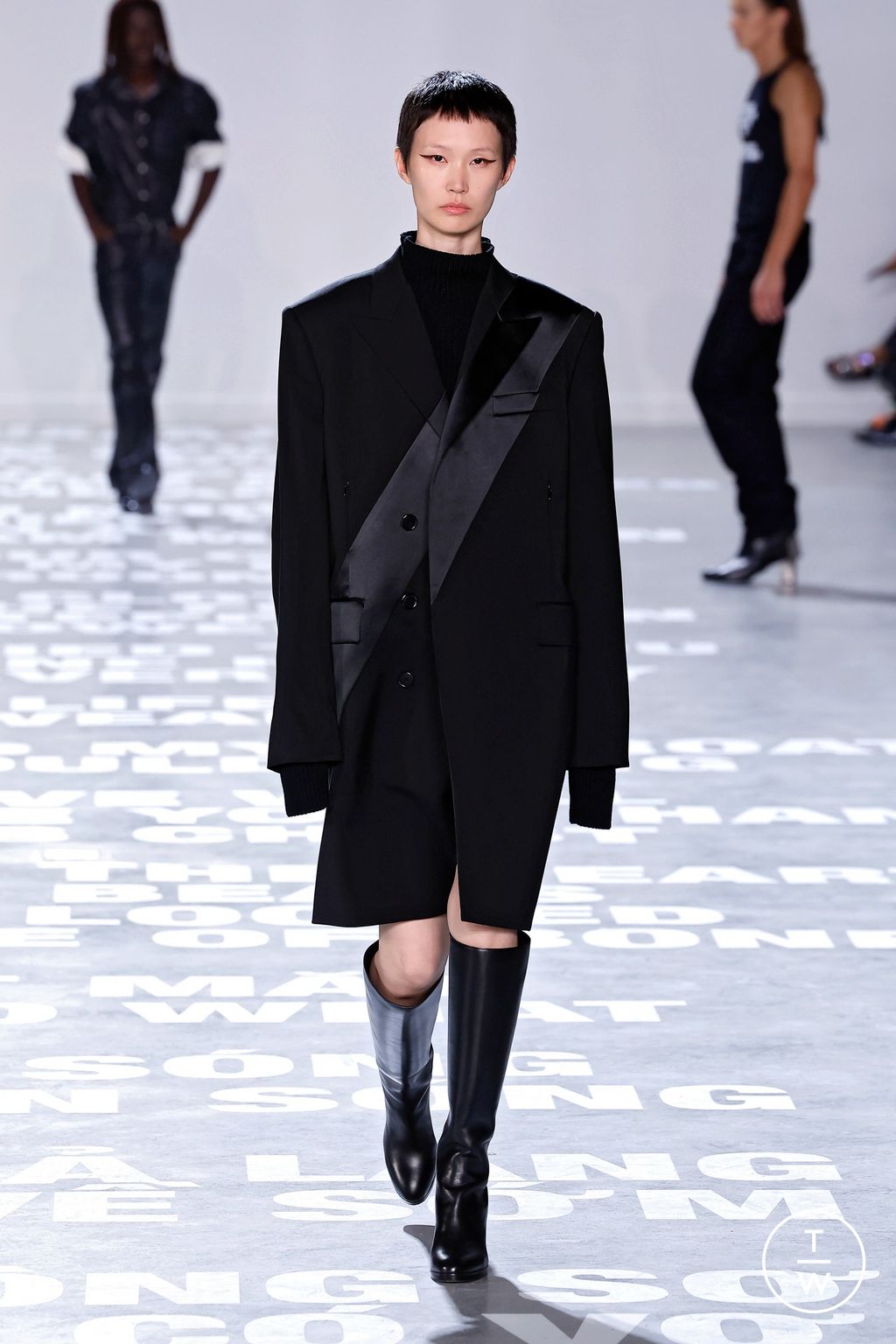 Fashion Week New York Spring/Summer 2024 look 41 from the Helmut Lang collection womenswear
