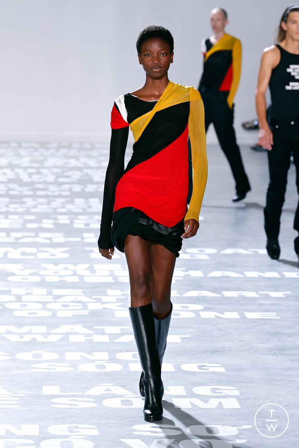 Fashion Week New York Spring/Summer 2024 look 45 from the Helmut Lang collection 女装