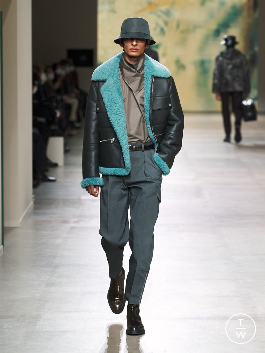 Fashion Week Paris Fall/Winter 2022 look 17 de la collection Hermès menswear