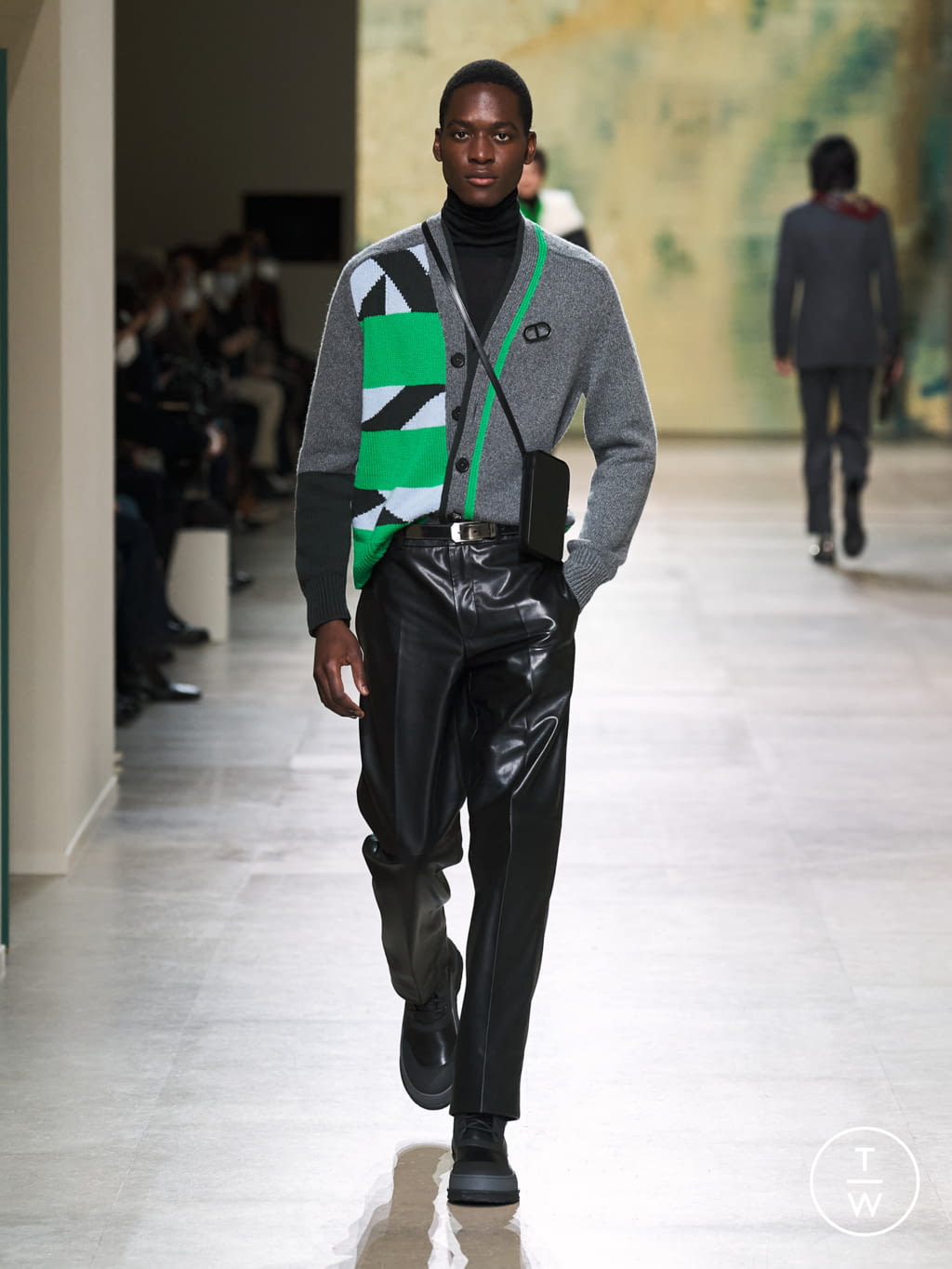 Fashion Week Paris Fall/Winter 2022 look 20 from the Hermès collection 男装