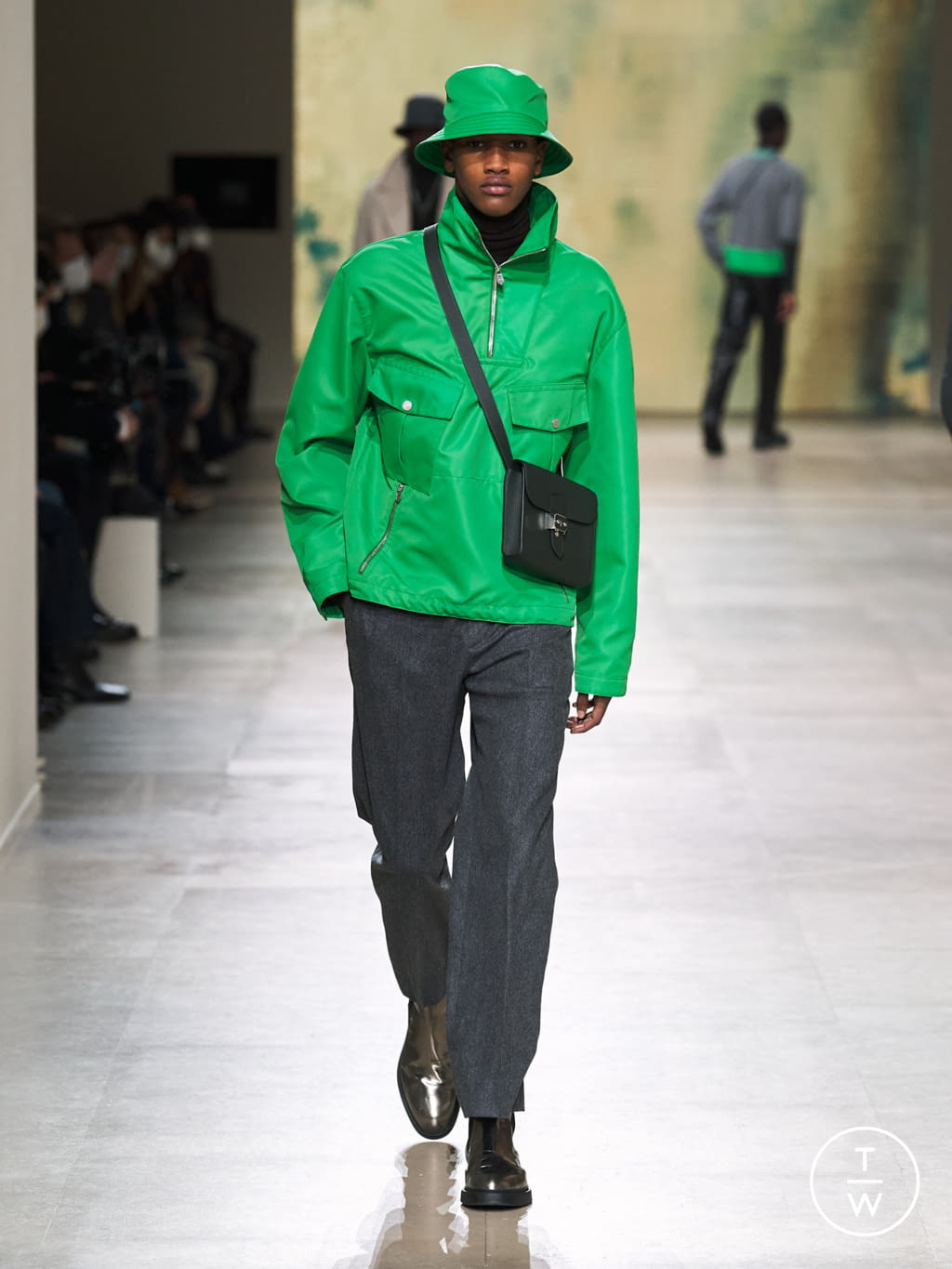 Fashion Week Paris Fall/Winter 2022 look 22 from the Hermès collection menswear