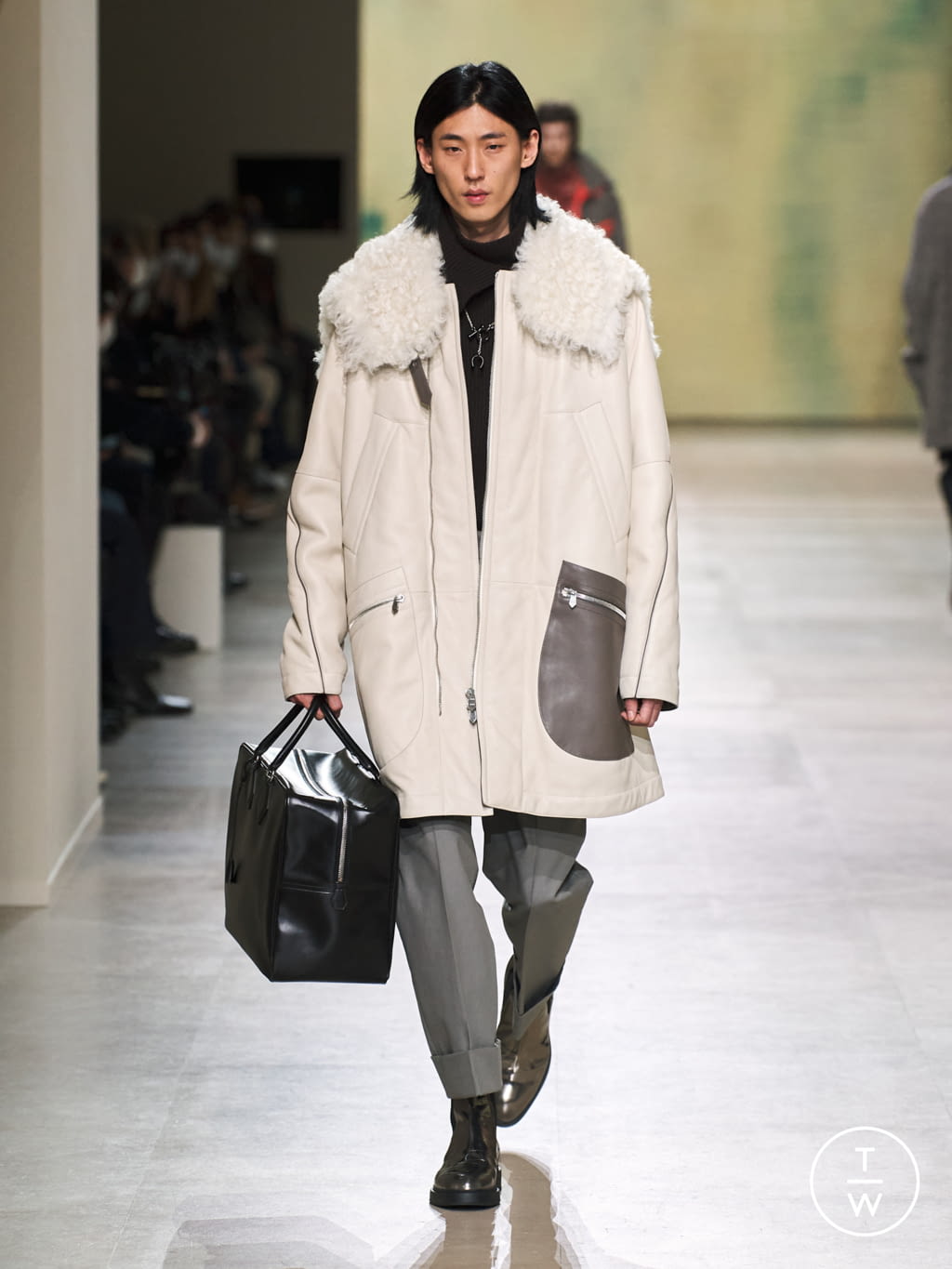 Fashion Week Paris Fall/Winter 2022 look 31 from the Hermès collection 男装
