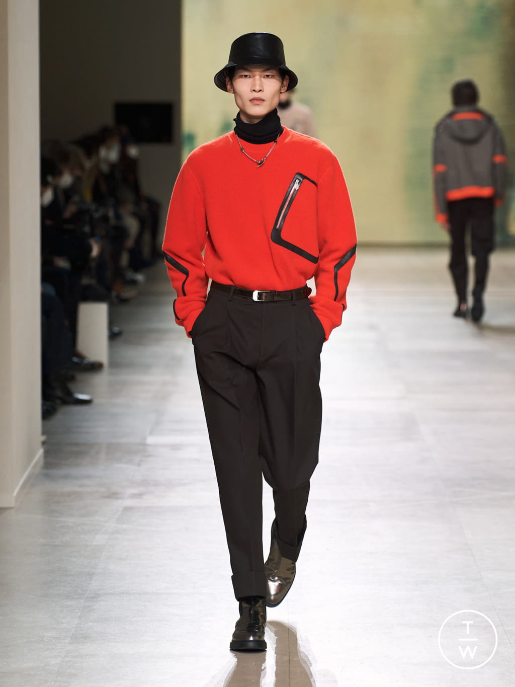 Fashion Week Paris Fall/Winter 2022 look 34 from the Hermès collection menswear