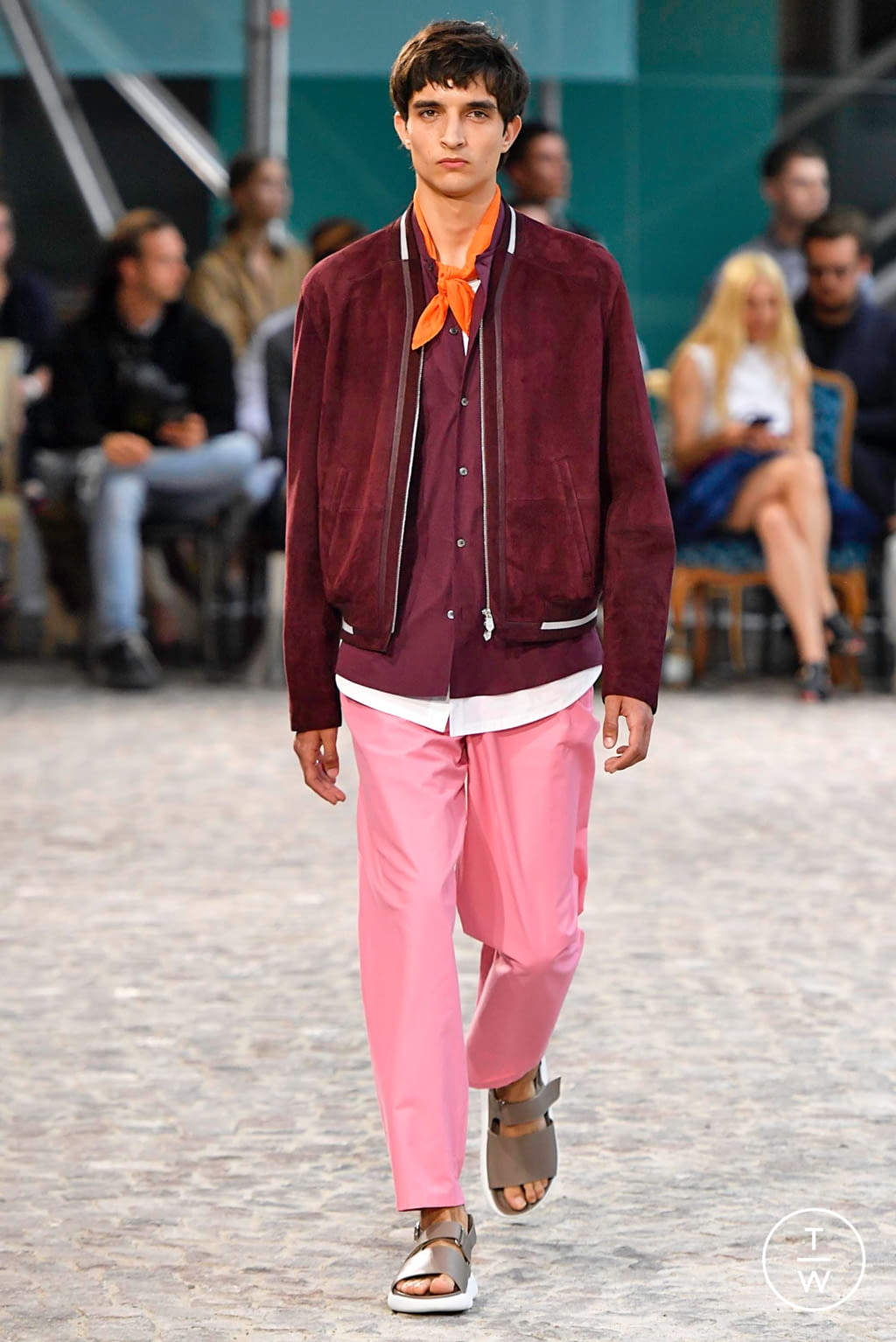 Fashion Week Paris Spring/Summer 2020 look 6 from the Hermès collection menswear