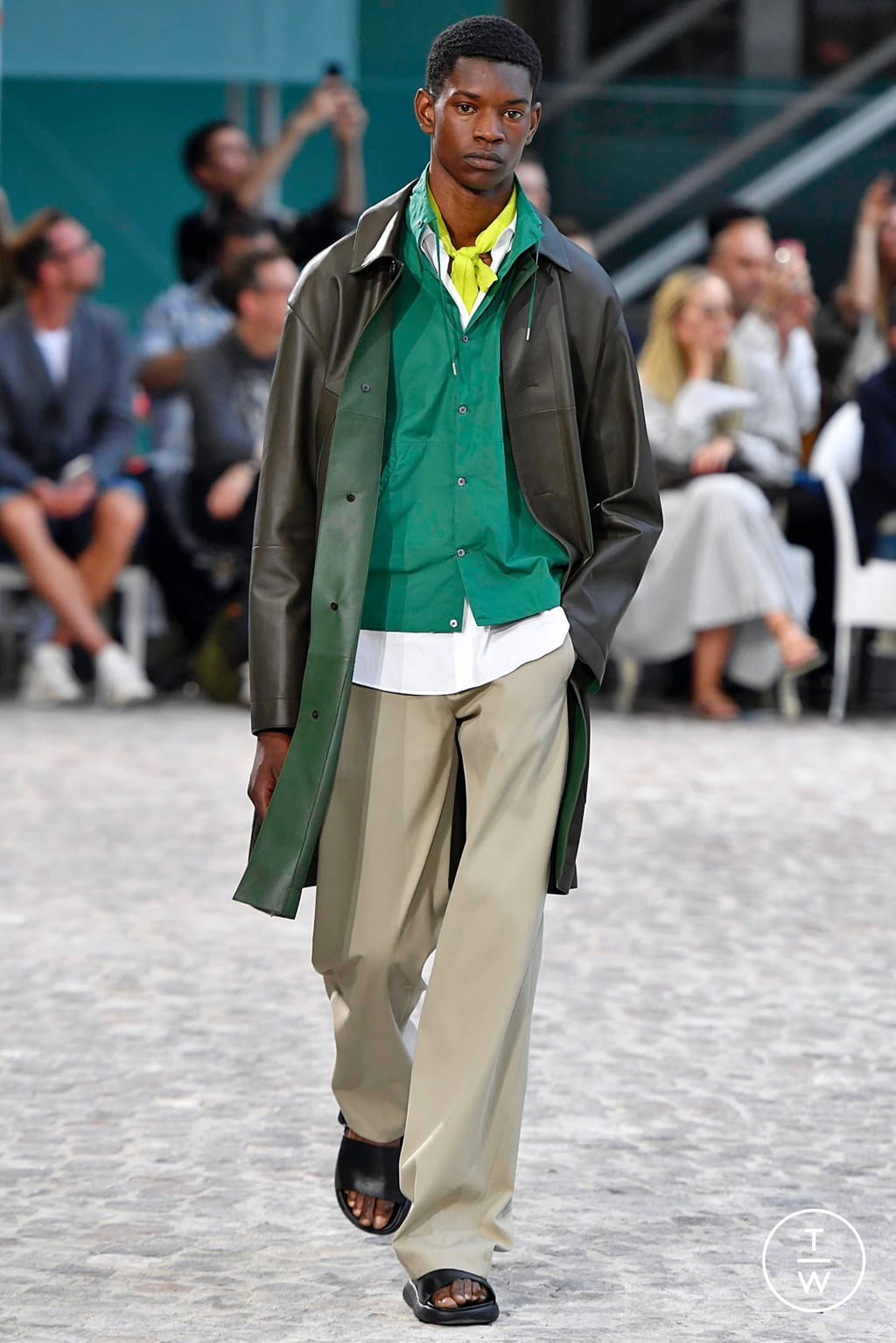 Fashion Week Paris Spring/Summer 2020 look 8 from the Hermès collection menswear