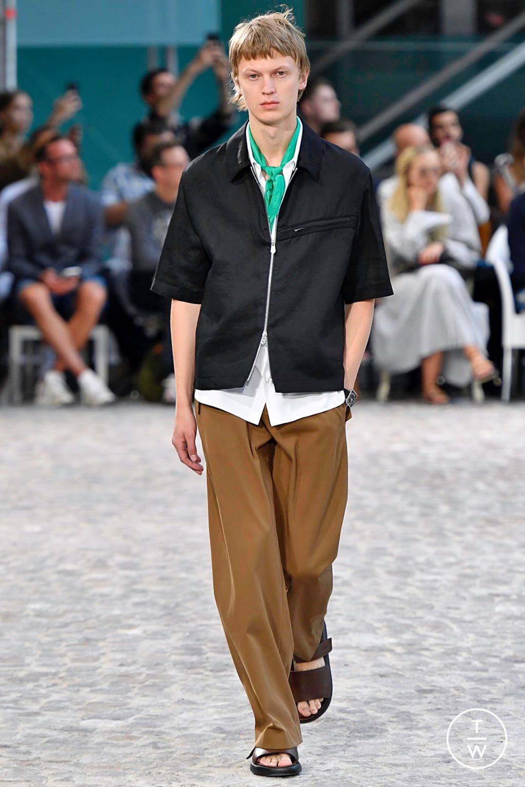 Fashion Week Paris Spring/Summer 2020 look 10 from the Hermès collection menswear