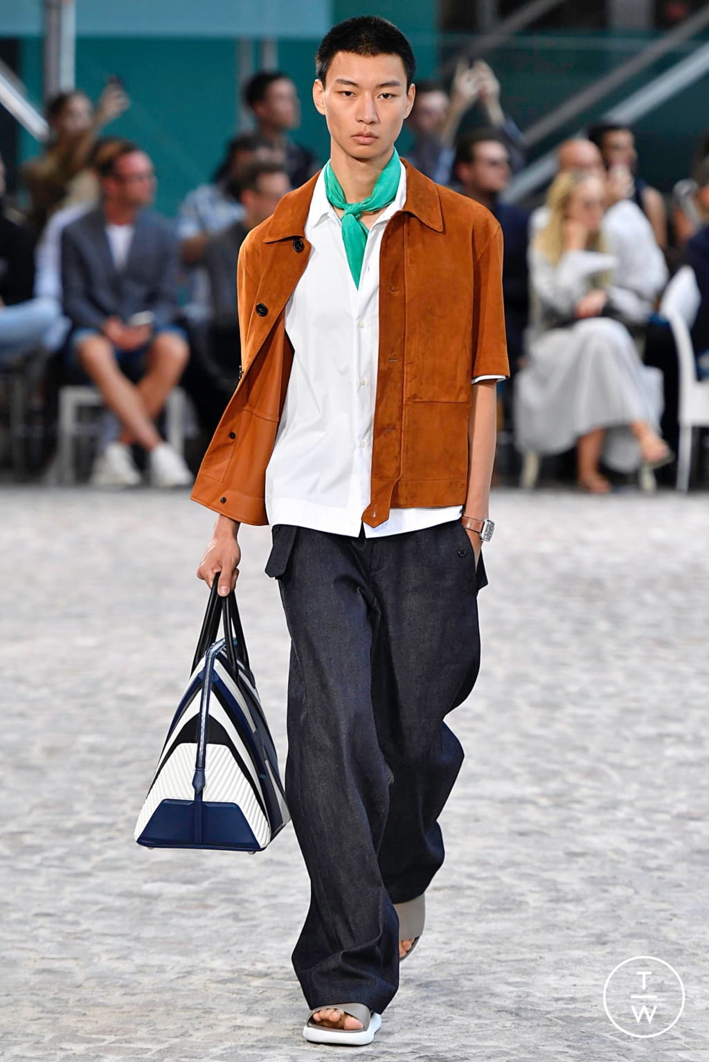 Fashion Week Paris Spring/Summer 2020 look 11 from the Hermès collection menswear