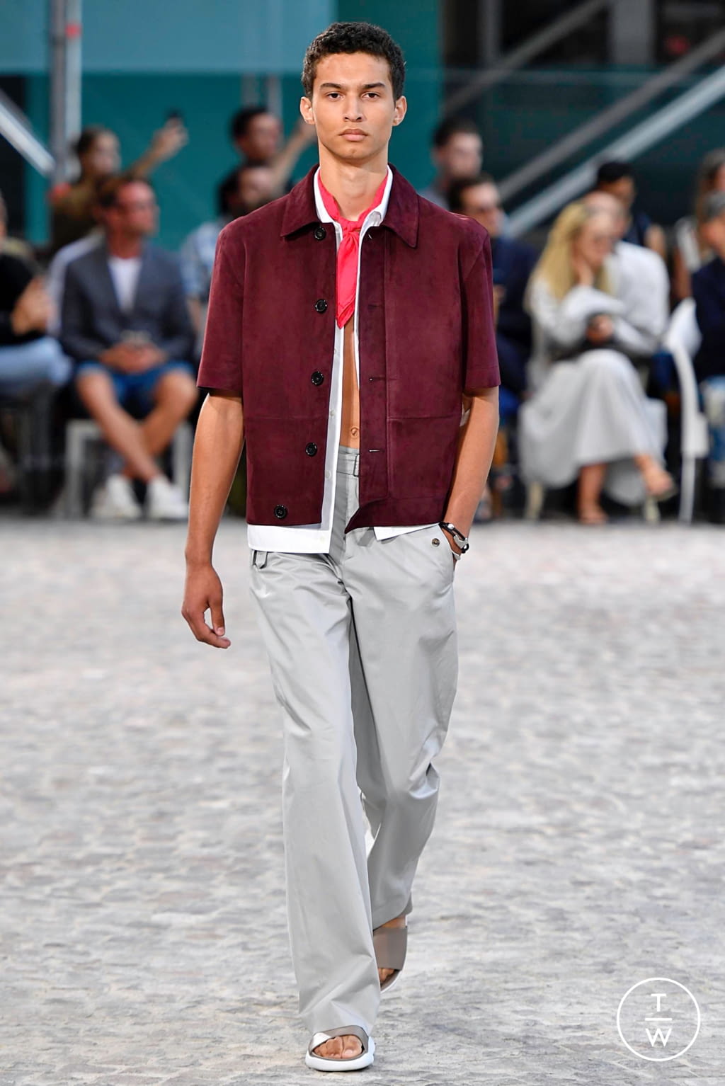 Fashion Week Paris Spring/Summer 2020 look 23 from the Hermès collection menswear