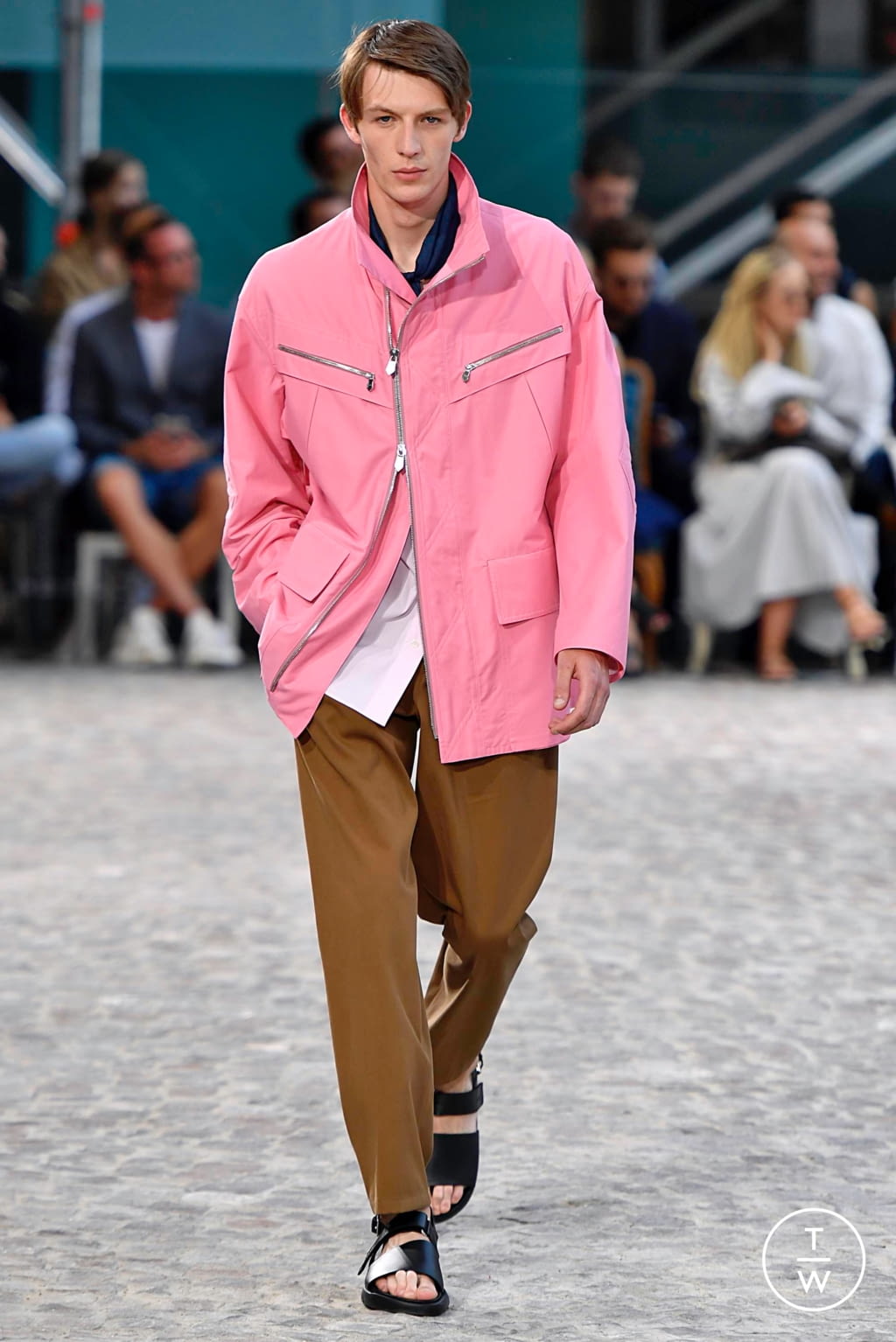 Fashion Week Paris Spring/Summer 2020 look 24 from the Hermès collection menswear