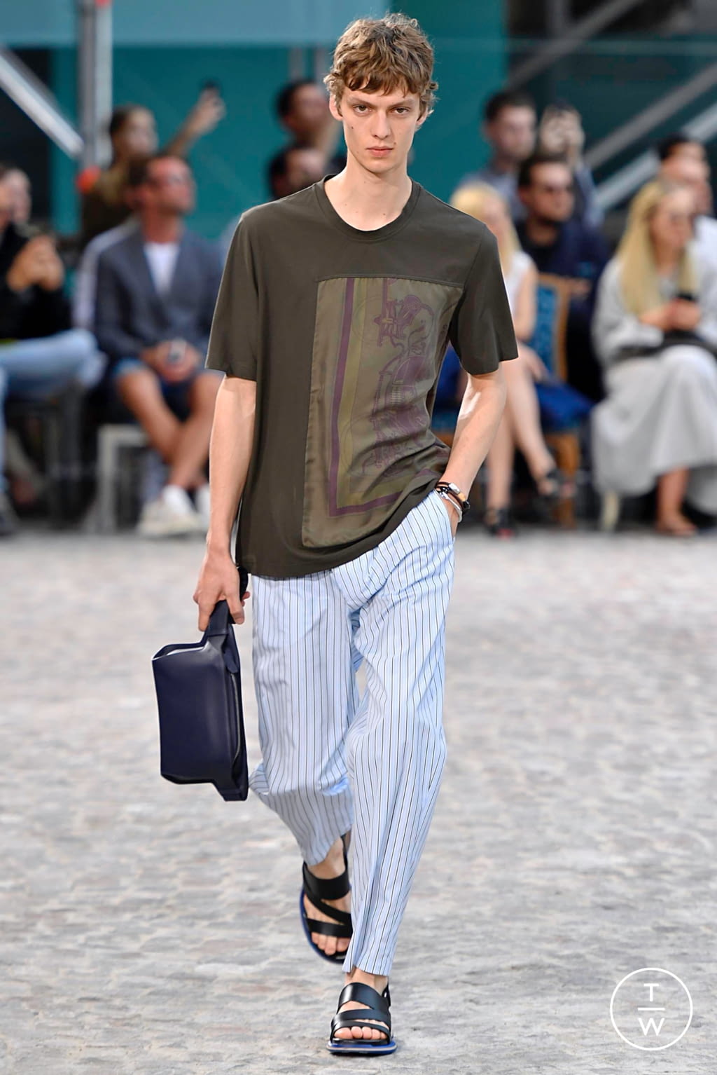 Fashion Week Paris Spring/Summer 2020 look 39 from the Hermès collection menswear