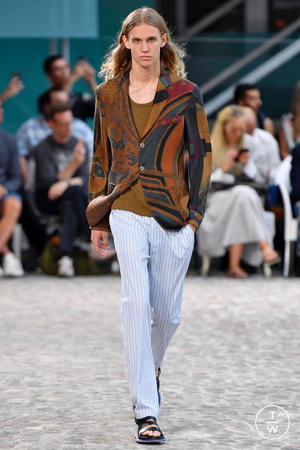 Fashion Week Paris Spring/Summer 2020 look 43 from the Hermès collection menswear