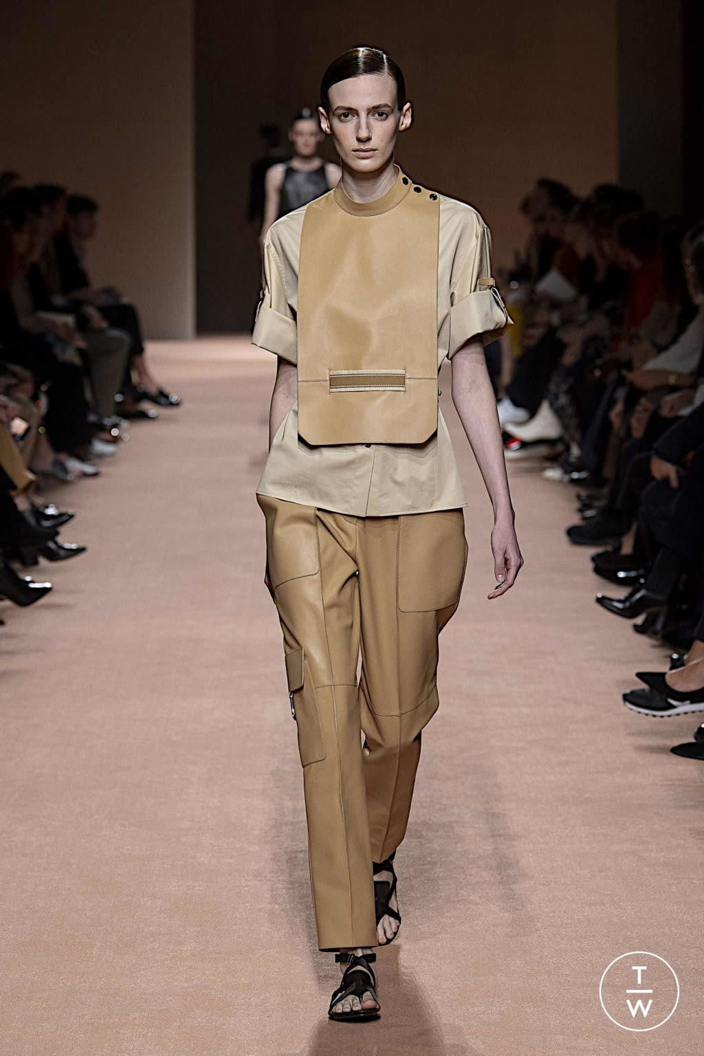 Fashion Week Paris Spring/Summer 2020 look 37 from the Hermès collection womenswear