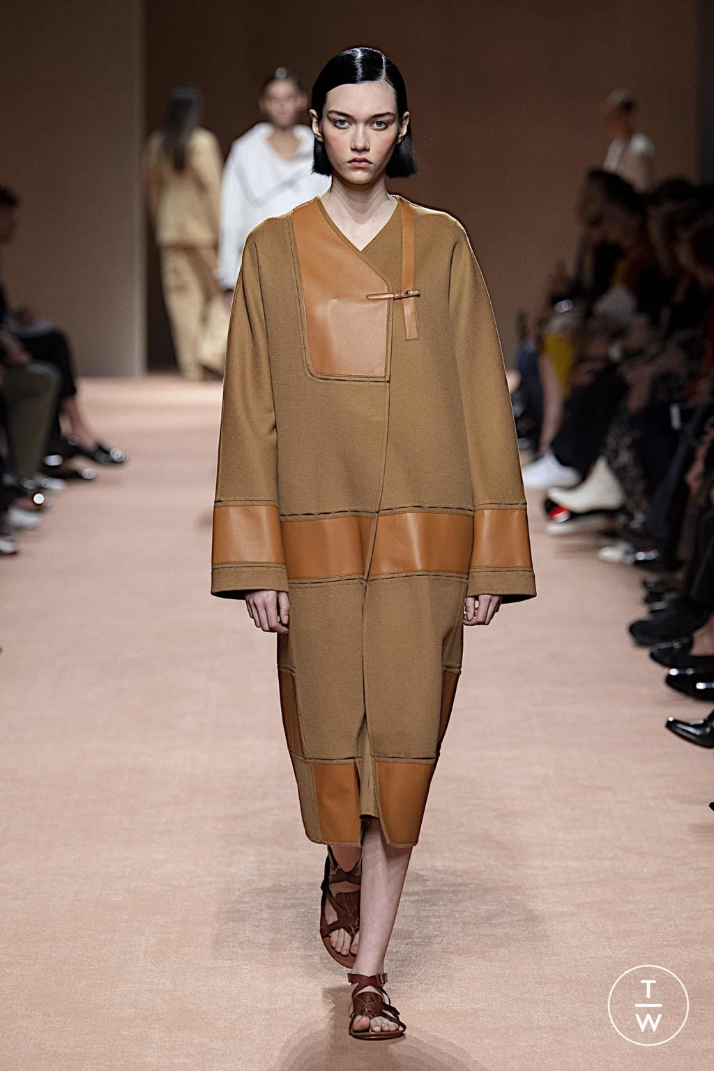 Fashion Week Paris Spring/Summer 2020 look 43 from the Hermès collection womenswear