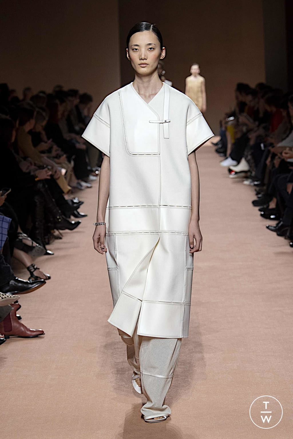 Fashion Week Paris Spring/Summer 2020 look 46 from the Hermès collection womenswear
