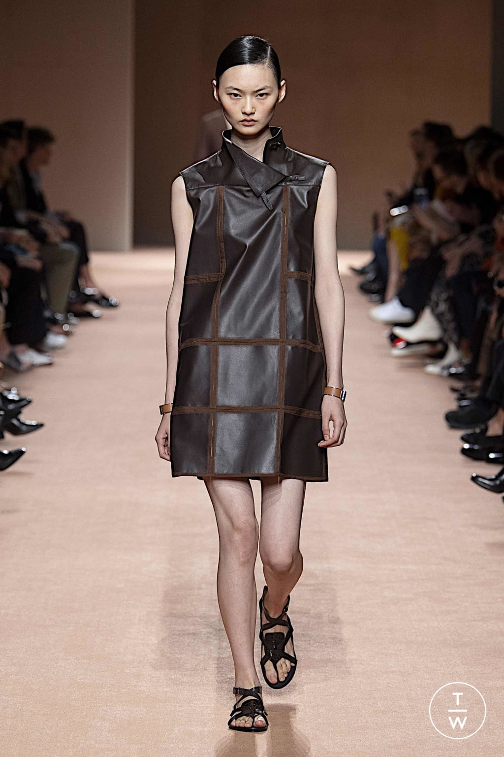 Fashion Week Paris Spring/Summer 2020 look 51 from the Hermès collection 女装