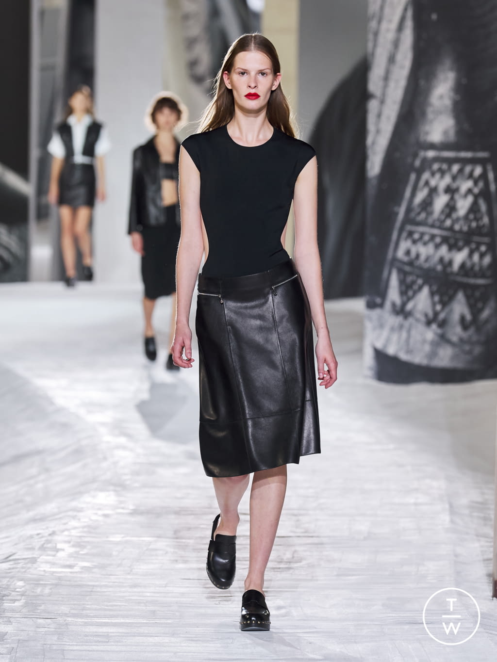 Fashion Week Paris Spring/Summer 2021 look 8 de la collection Hermès womenswear