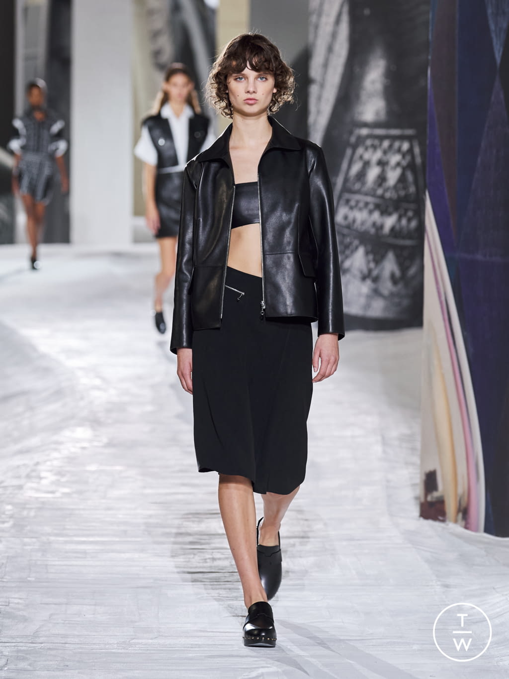 Fashion Week Paris Spring/Summer 2021 look 9 from the Hermès collection 女装