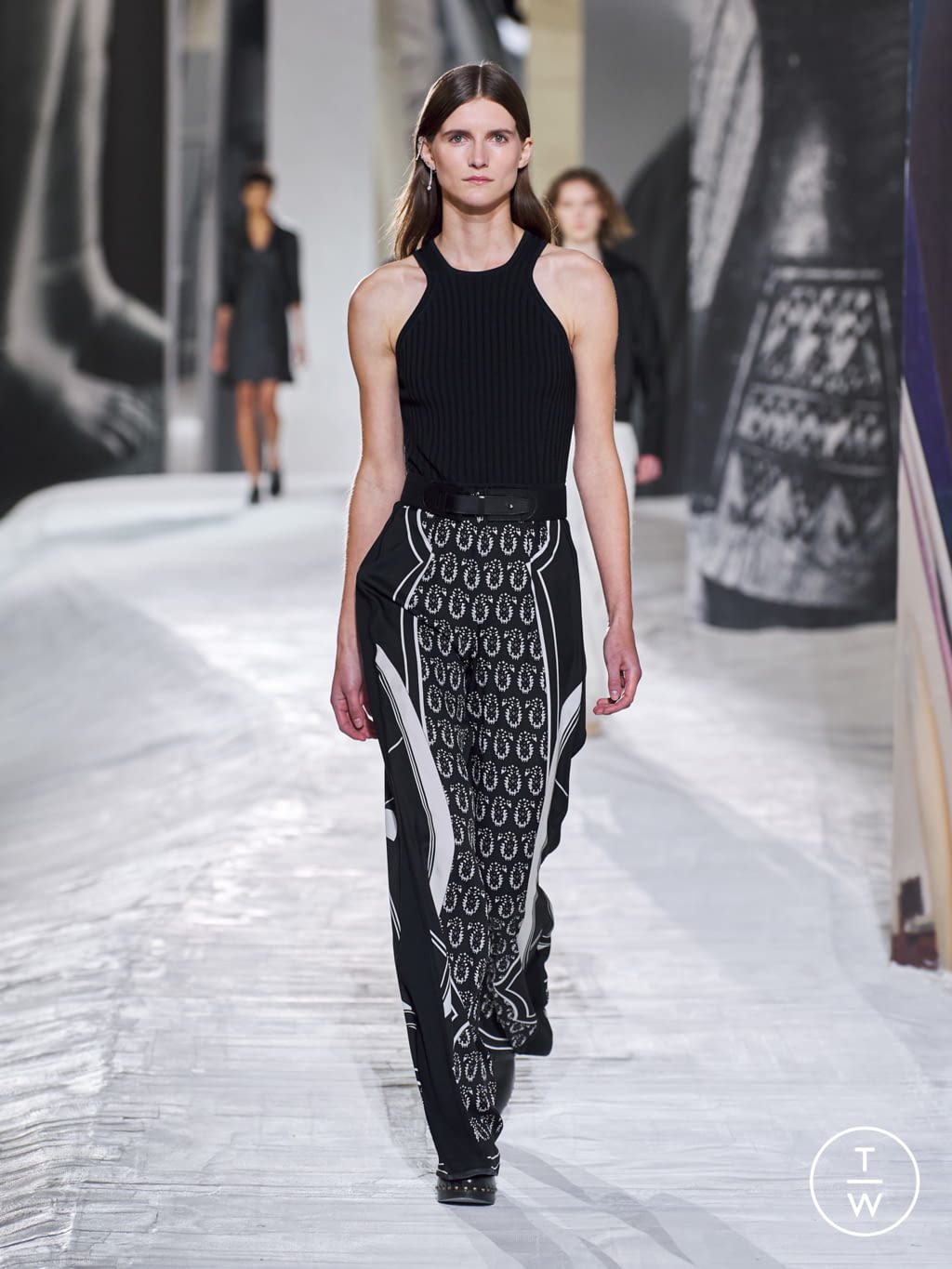 Fashion Week Paris Spring/Summer 2021 look 13 from the Hermès collection womenswear