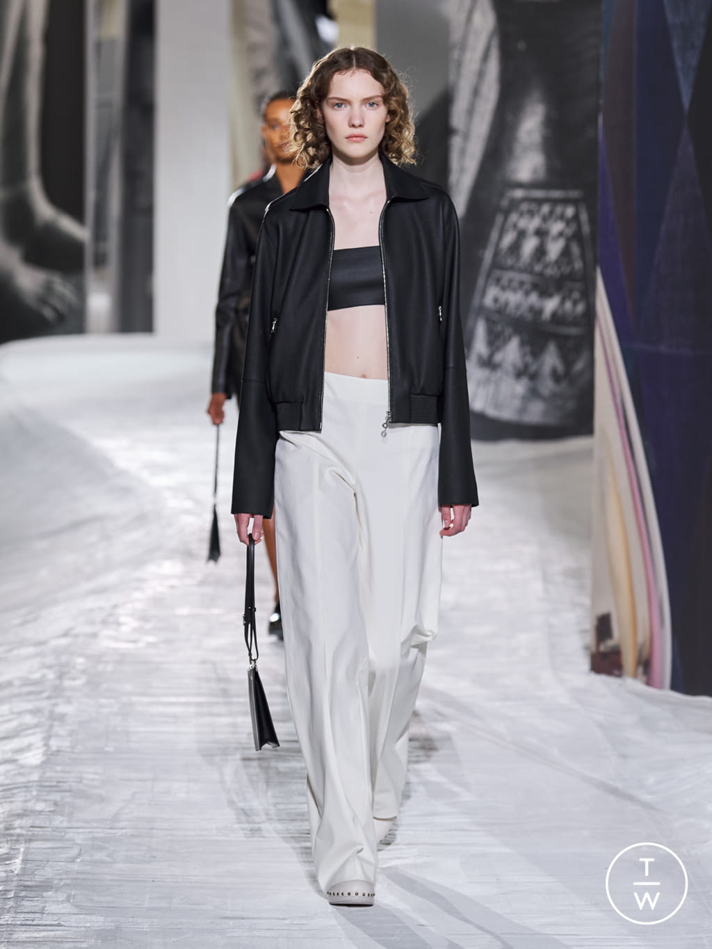 Fashion Week Paris Spring/Summer 2021 look 14 from the Hermès collection womenswear