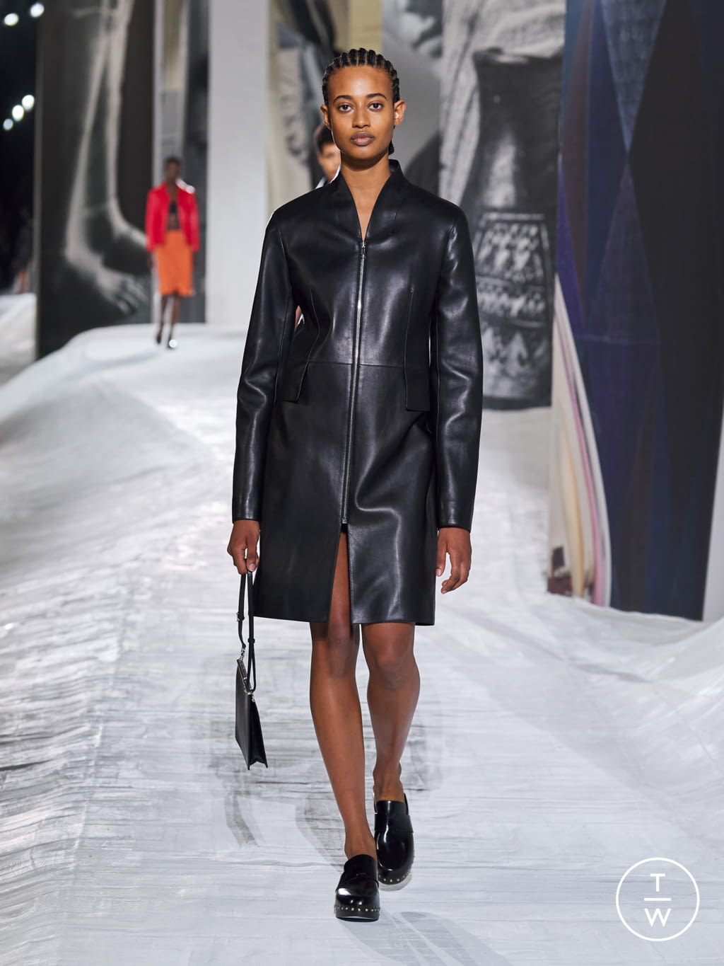 Fashion Week Paris Spring/Summer 2021 look 15 from the Hermès collection womenswear