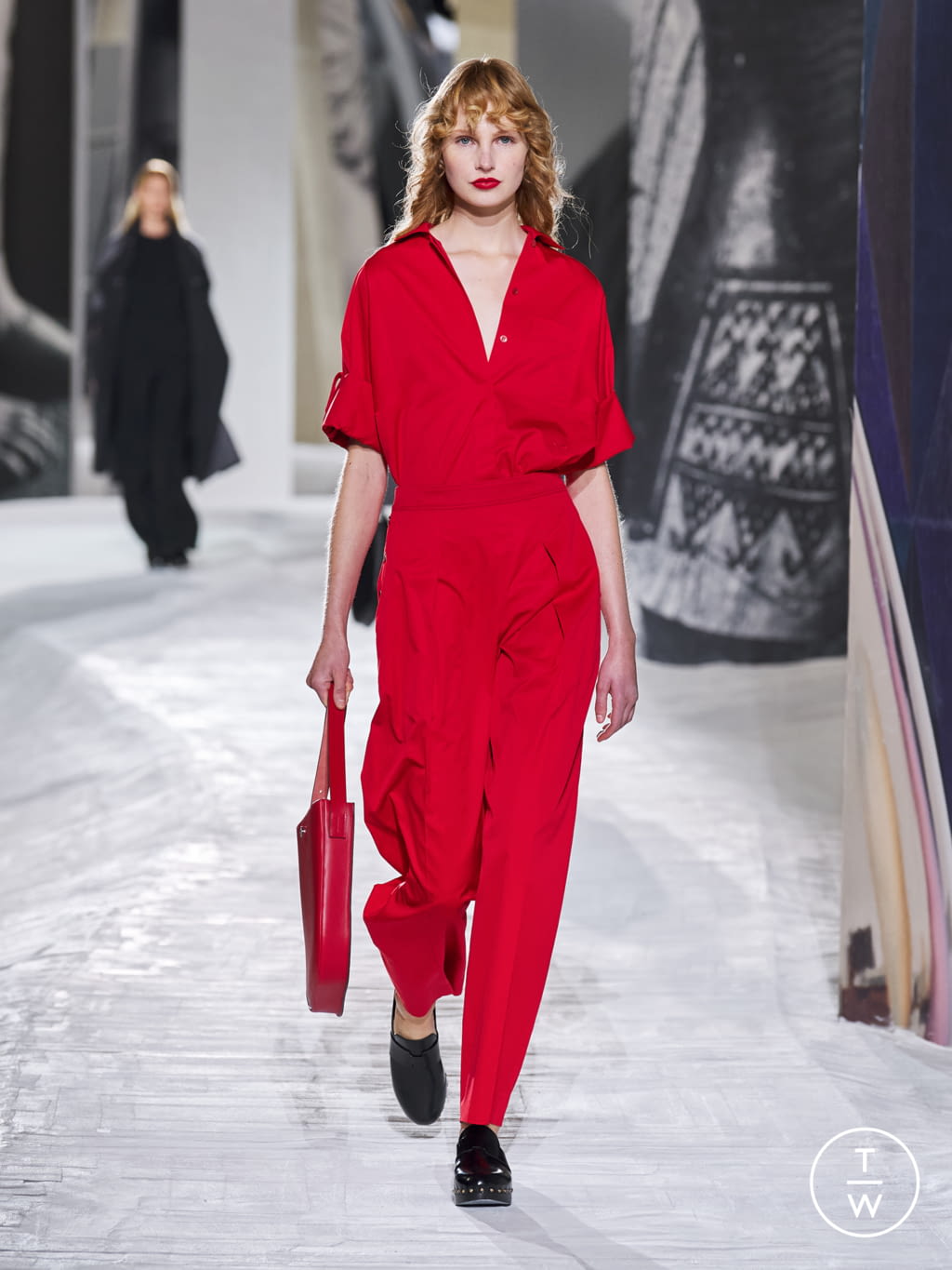 Fashion Week Paris Spring/Summer 2021 look 19 from the Hermès collection 女装