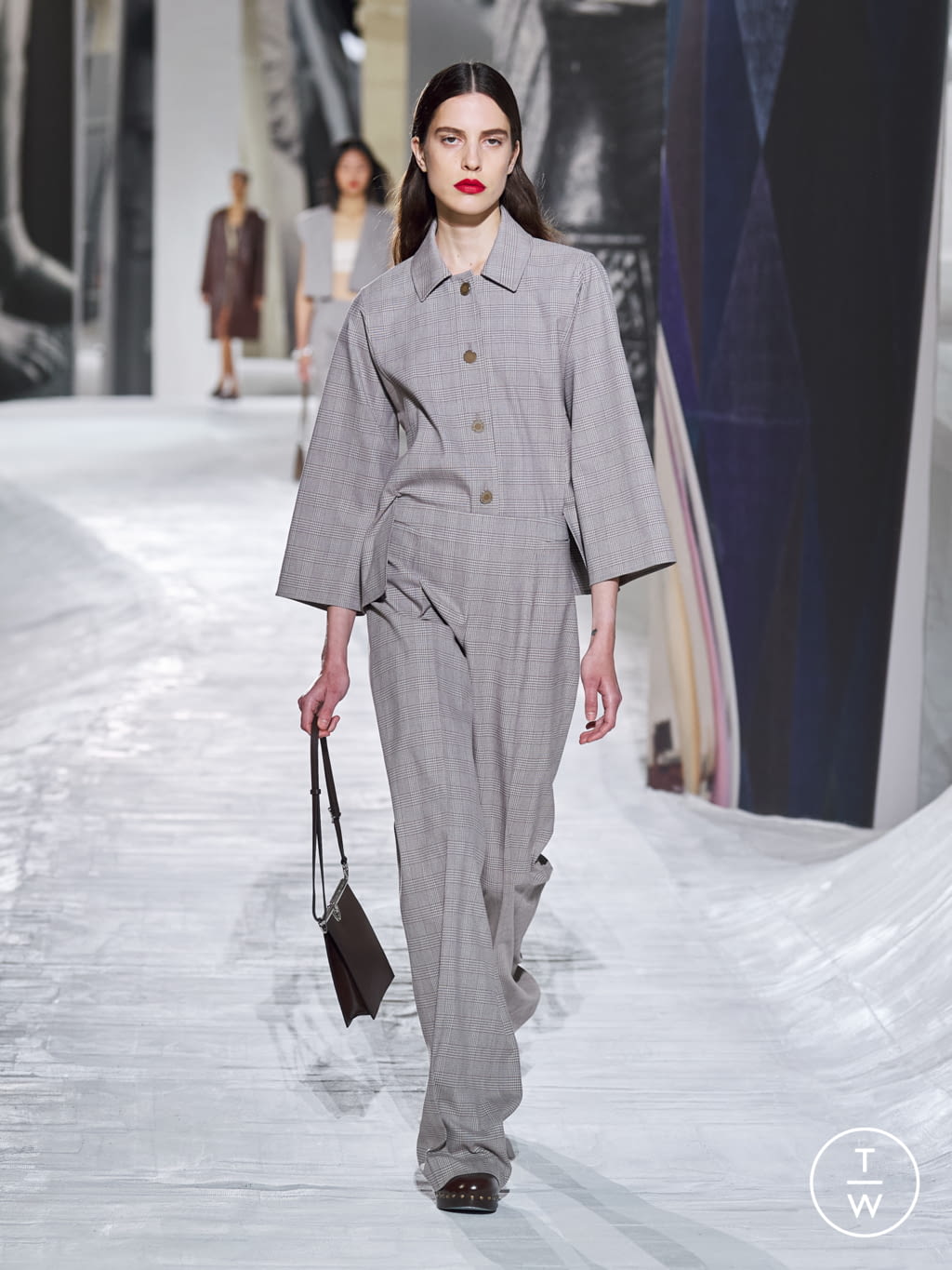 Fashion Week Paris Spring/Summer 2021 look 25 from the Hermès collection 女装