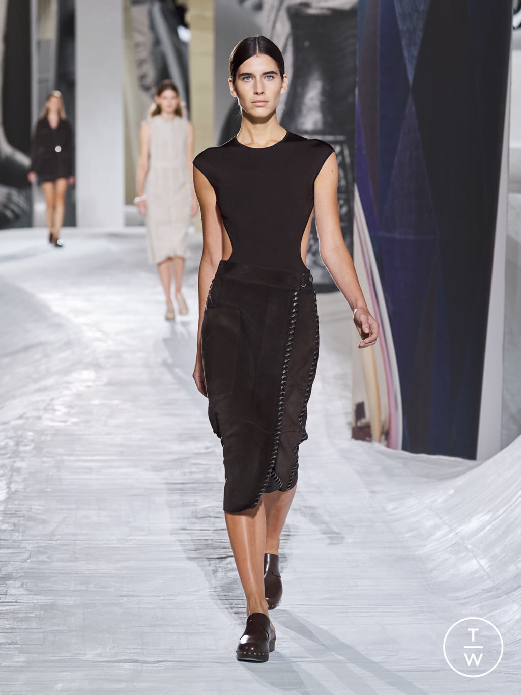 Fashion Week Paris Spring/Summer 2021 look 32 from the Hermès collection 女装