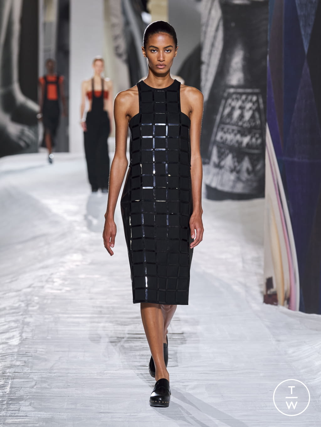 Fashion Week Paris Spring/Summer 2021 look 42 from the Hermès collection 女装