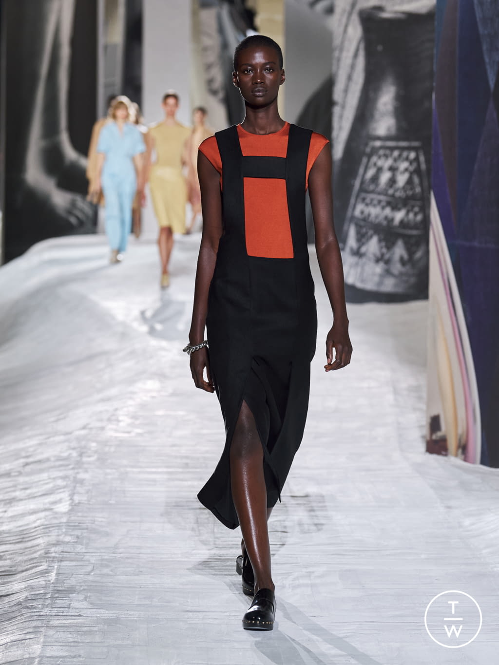 Fashion Week Paris Spring/Summer 2021 look 45 from the Hermès collection womenswear