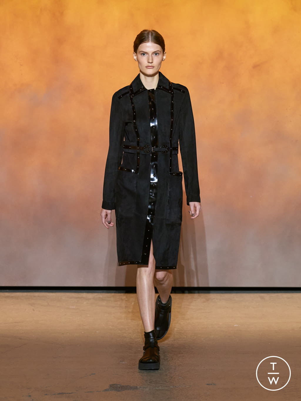 Fashion Week Paris Spring/Summer 2022 look 9 from the Hermès collection womenswear