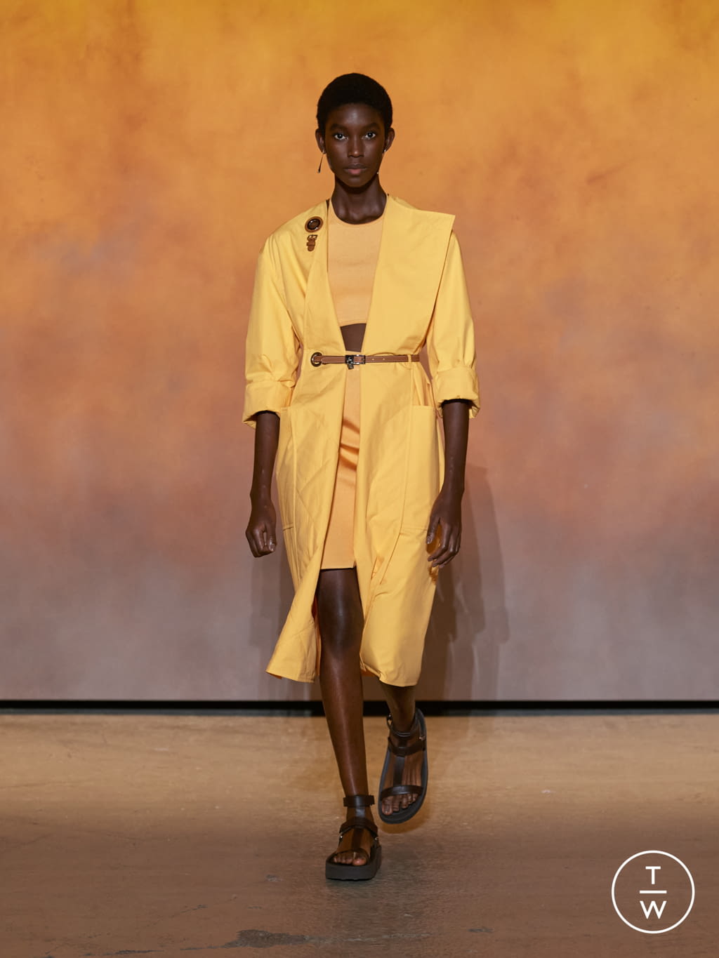Fashion Week Paris Spring/Summer 2022 look 29 from the Hermès collection 女装