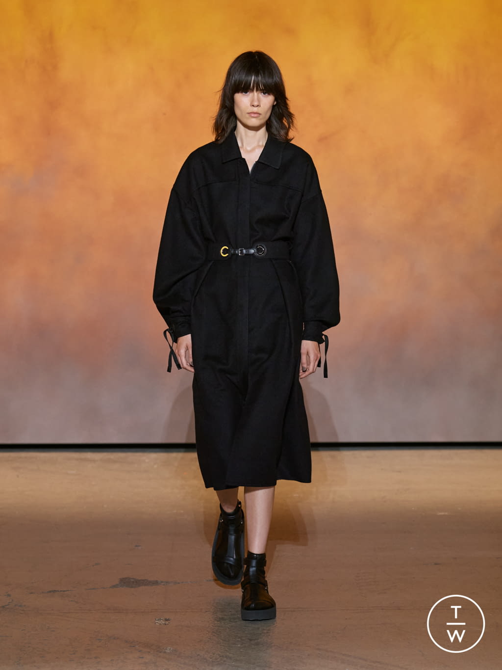 Fashion Week Paris Spring/Summer 2022 look 40 from the Hermès collection 女装
