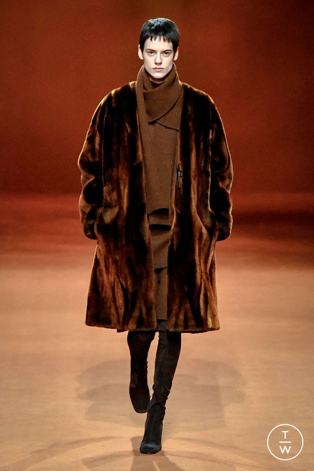 Fashion Week Paris Fall/Winter 2023 look 11 from the Hermès collection womenswear