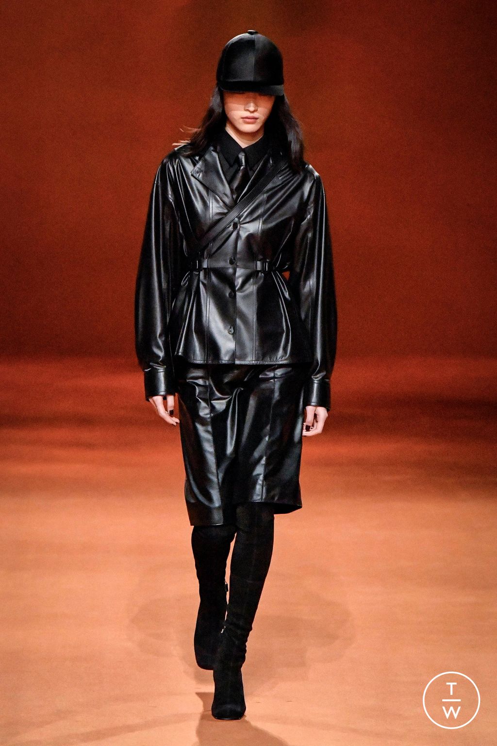 Fashion Week Paris Fall/Winter 2023 look 46 from the Hermès collection womenswear