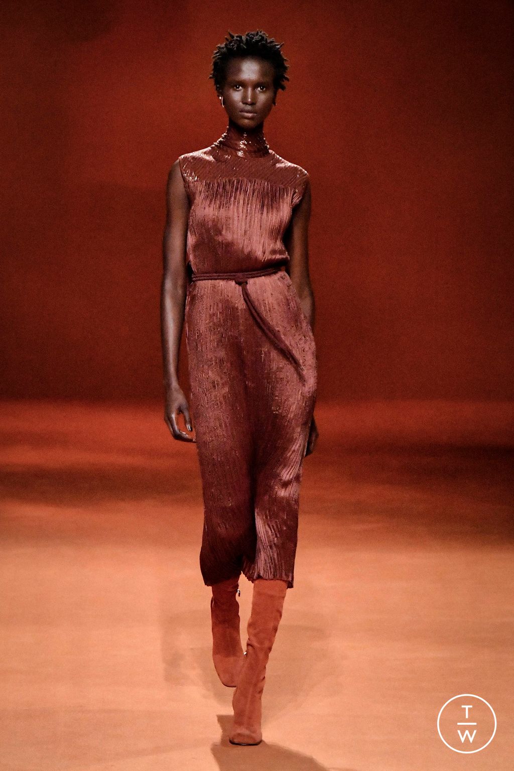 Fashion Week Paris Fall/Winter 2023 look 53 from the Hermès collection 女装