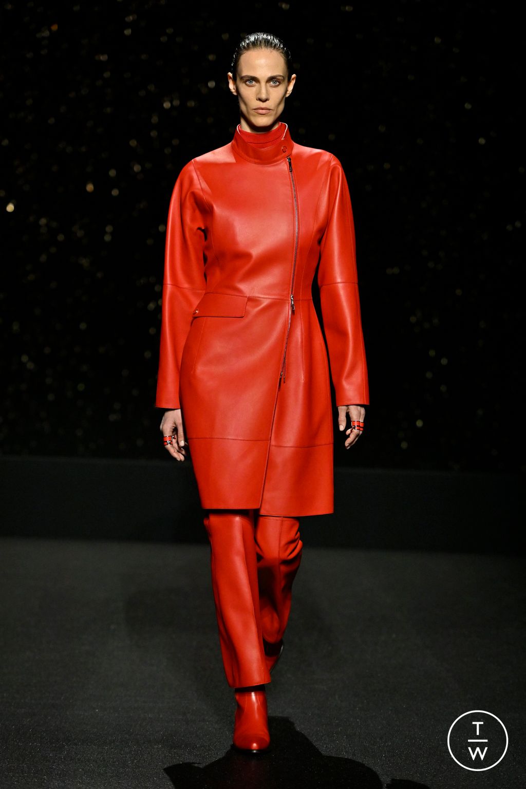 Fashion Week Paris Fall/Winter 2024 look 9 de la collection Hermès womenswear