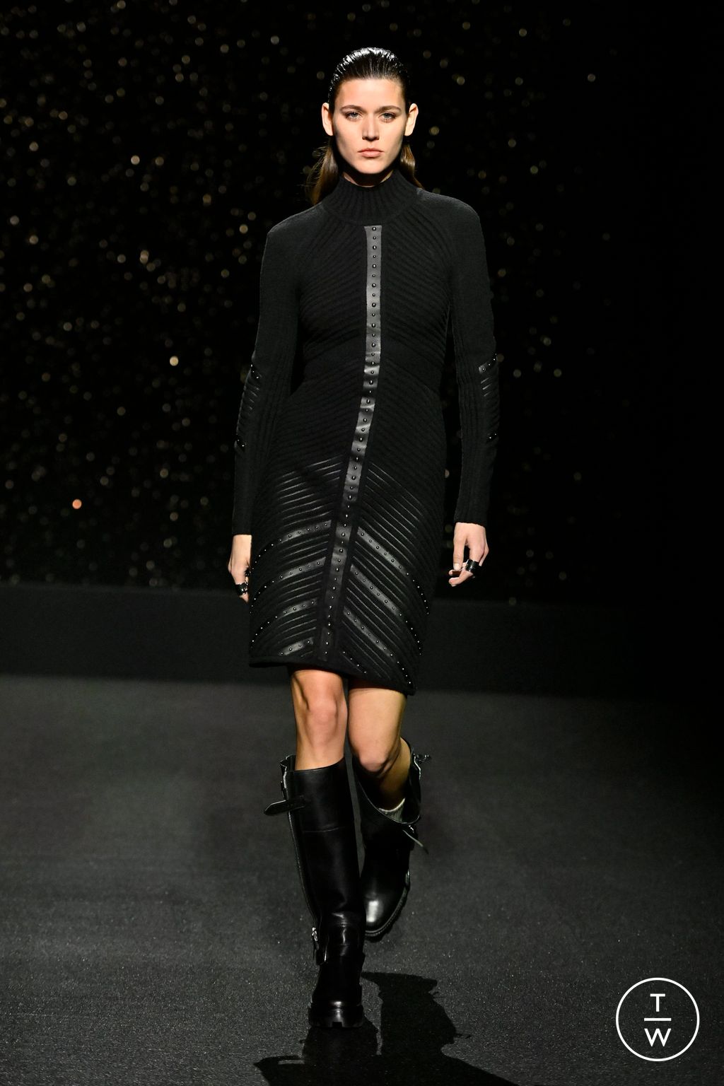 Fashion Week Paris Fall/Winter 2024 look 54 from the Hermès collection 女装