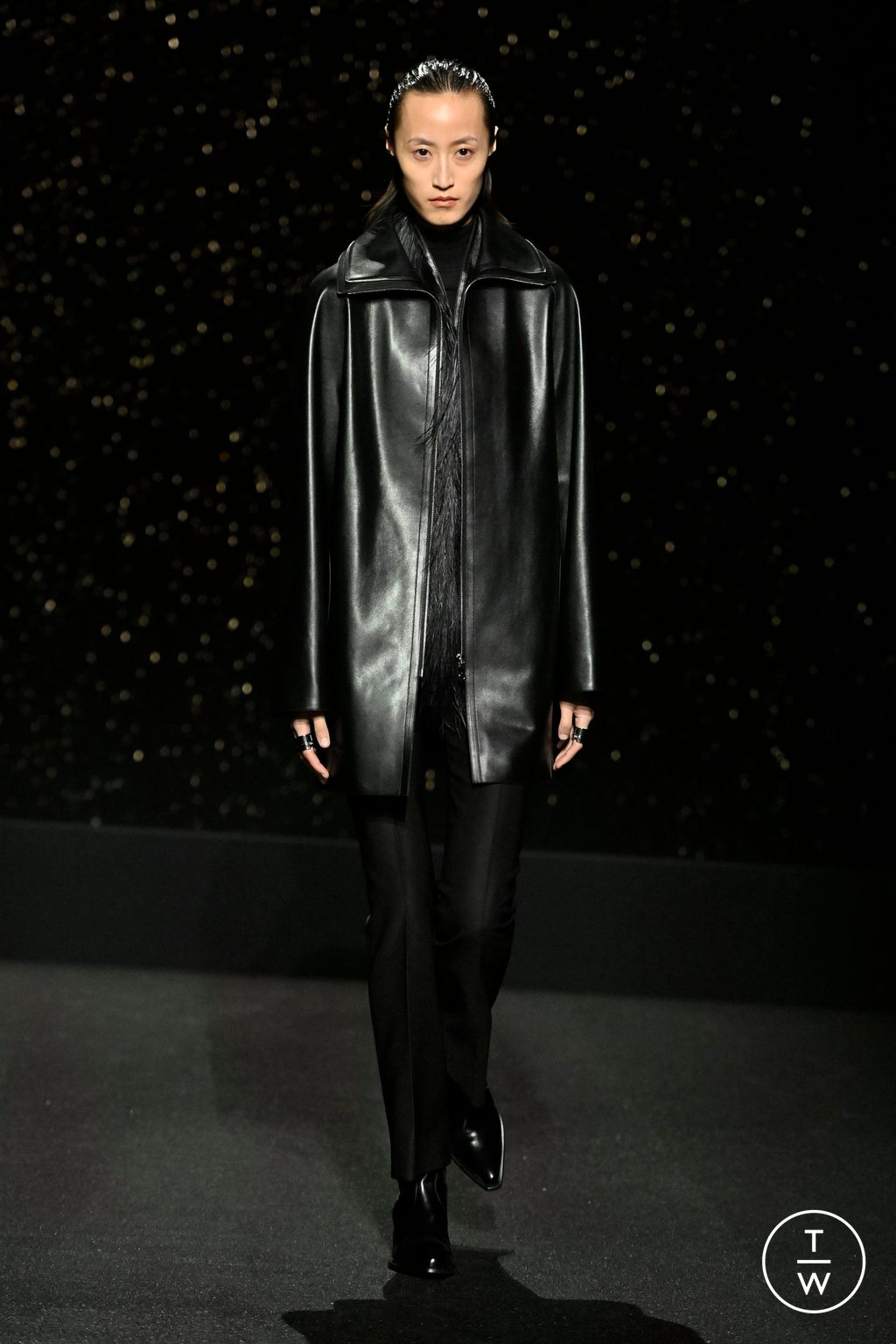 Fashion Week Paris Fall/Winter 2024 look 55 from the Hermès collection womenswear