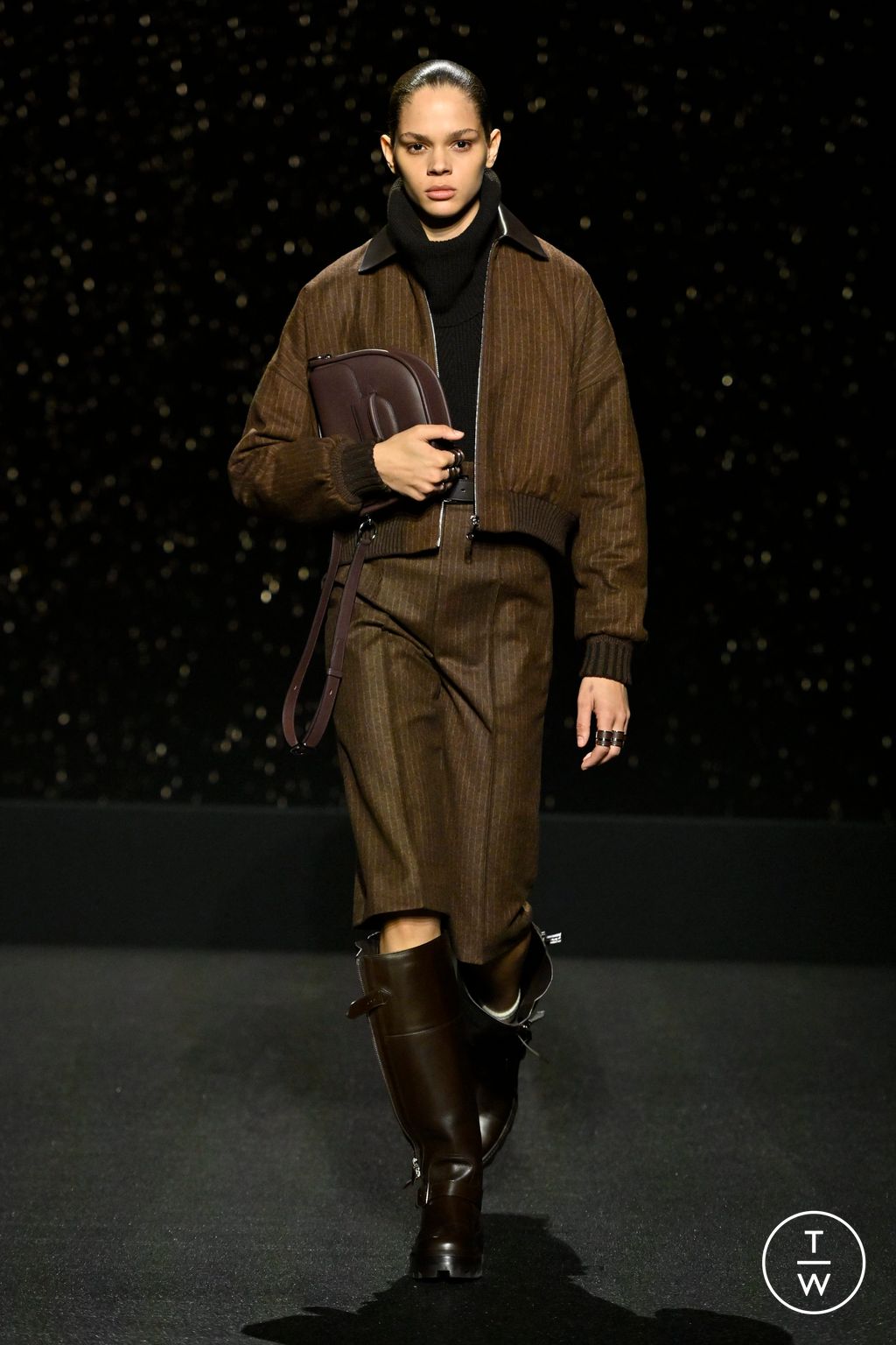 Fashion Week Paris Fall/Winter 2024 look 27 from the Hermès collection womenswear