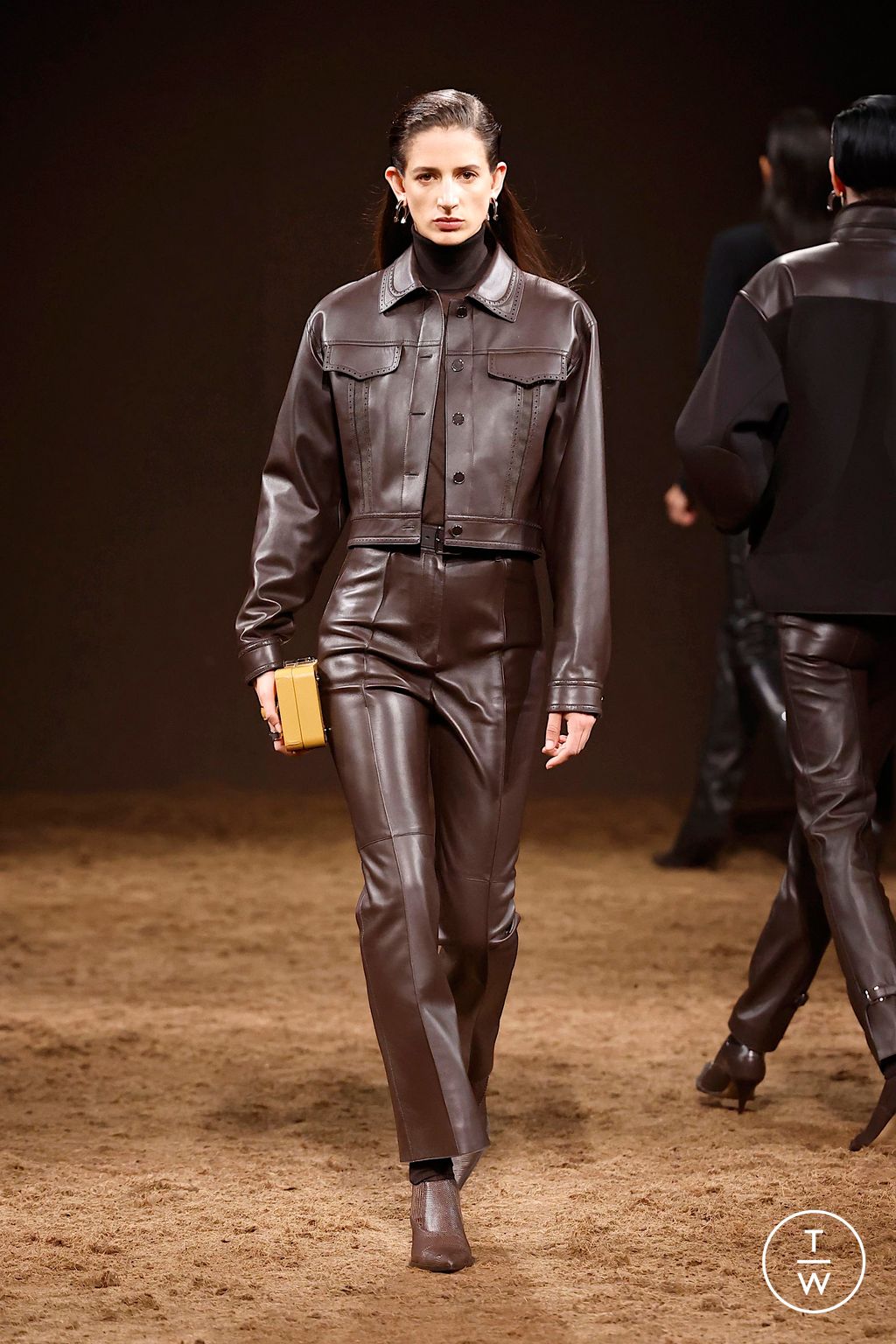Fashion Week Paris Fall/Winter 2025 look 48 de la collection Hermès womenswear