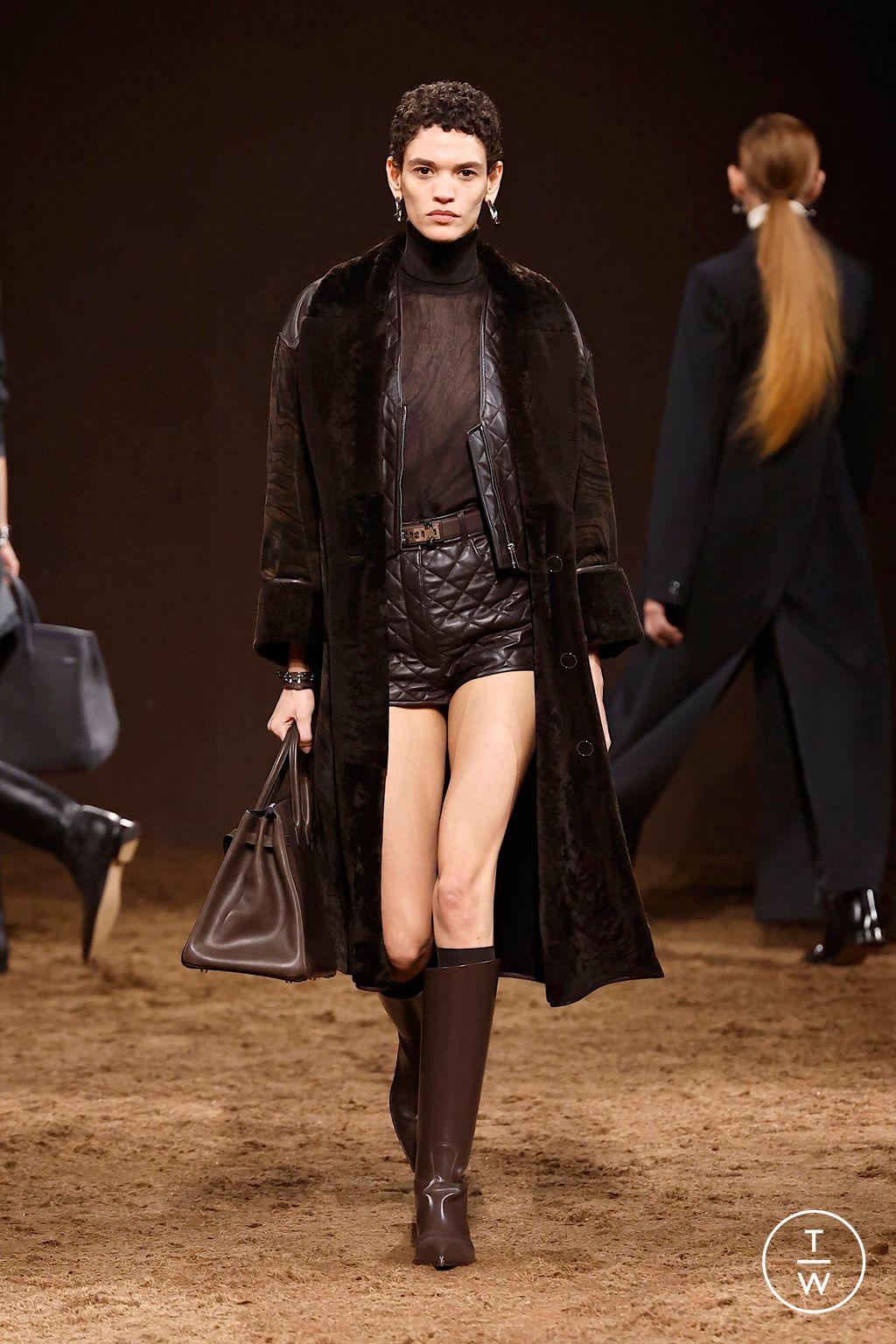 Fashion Week Paris Fall/Winter 2025 look 50 de la collection Hermès womenswear