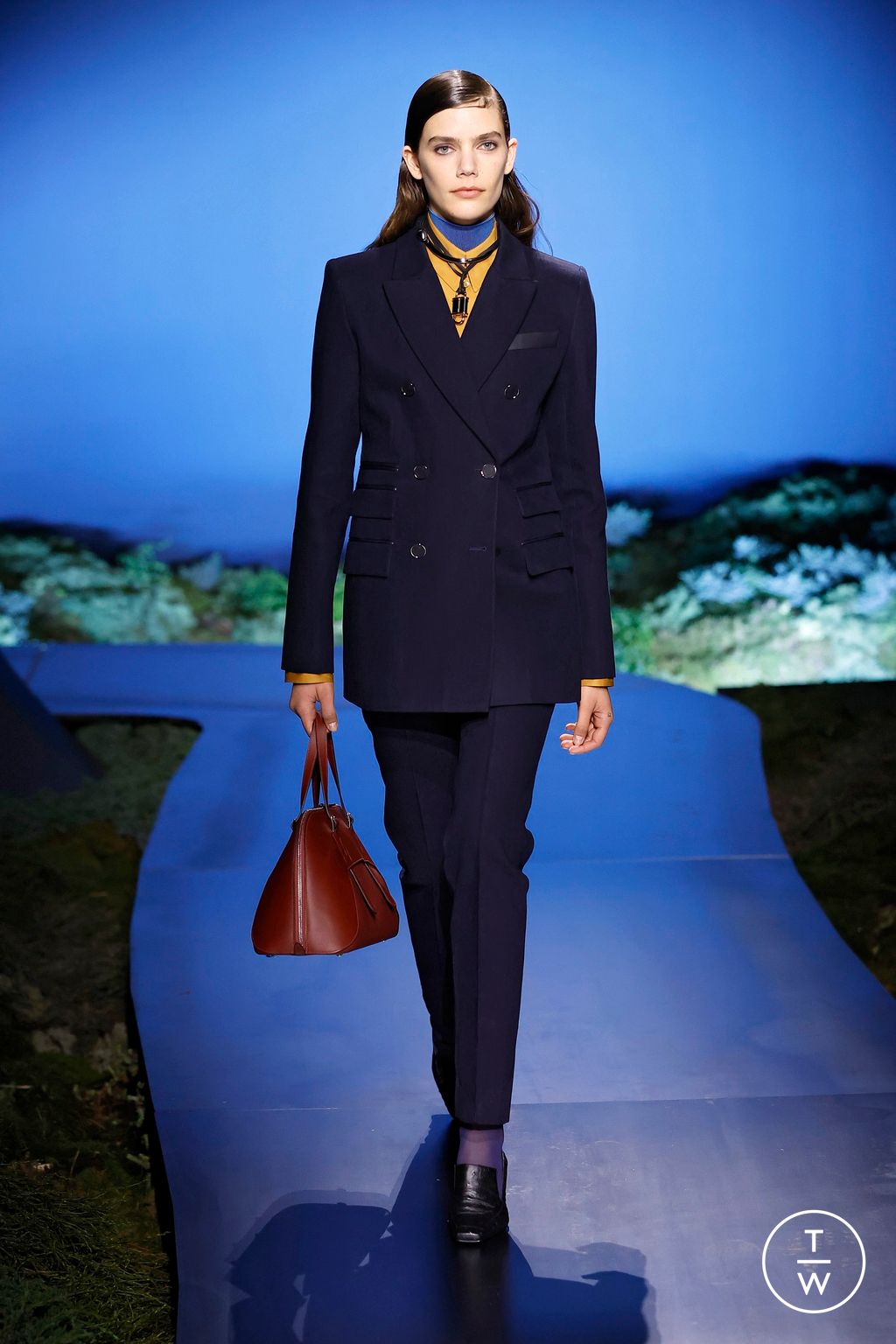 Fashion Week Paris Fall/Winter 2026 look 12 from the Hermès collection womenswear